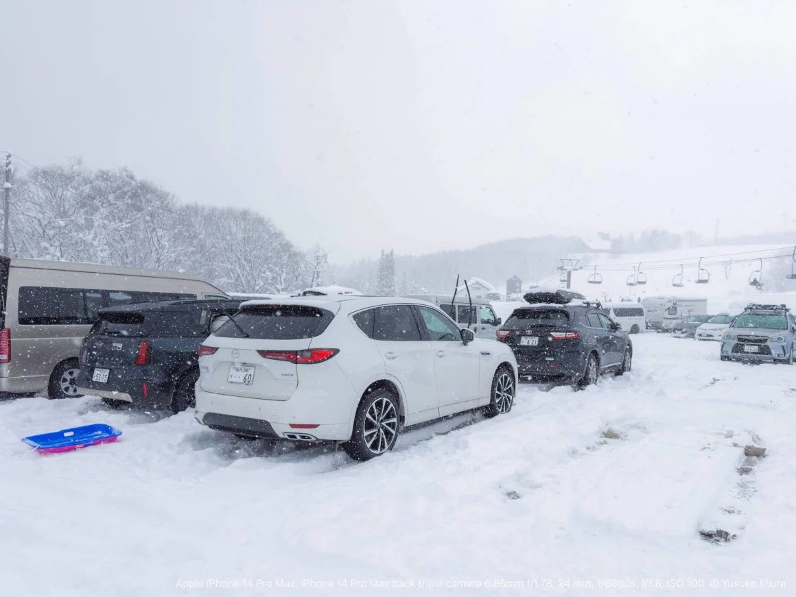 CX-60と暮らす｜雪道性能を検証。特別豪雪地帯・黒姫高原を走る
