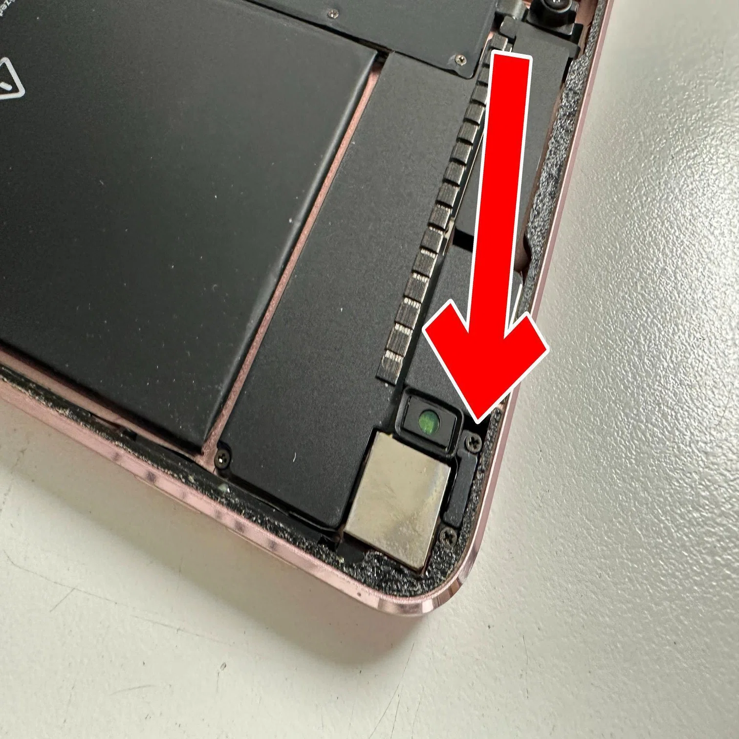 iPadPro10.5の電源ボタン修理を12980円で対応中！押しても反応しない 