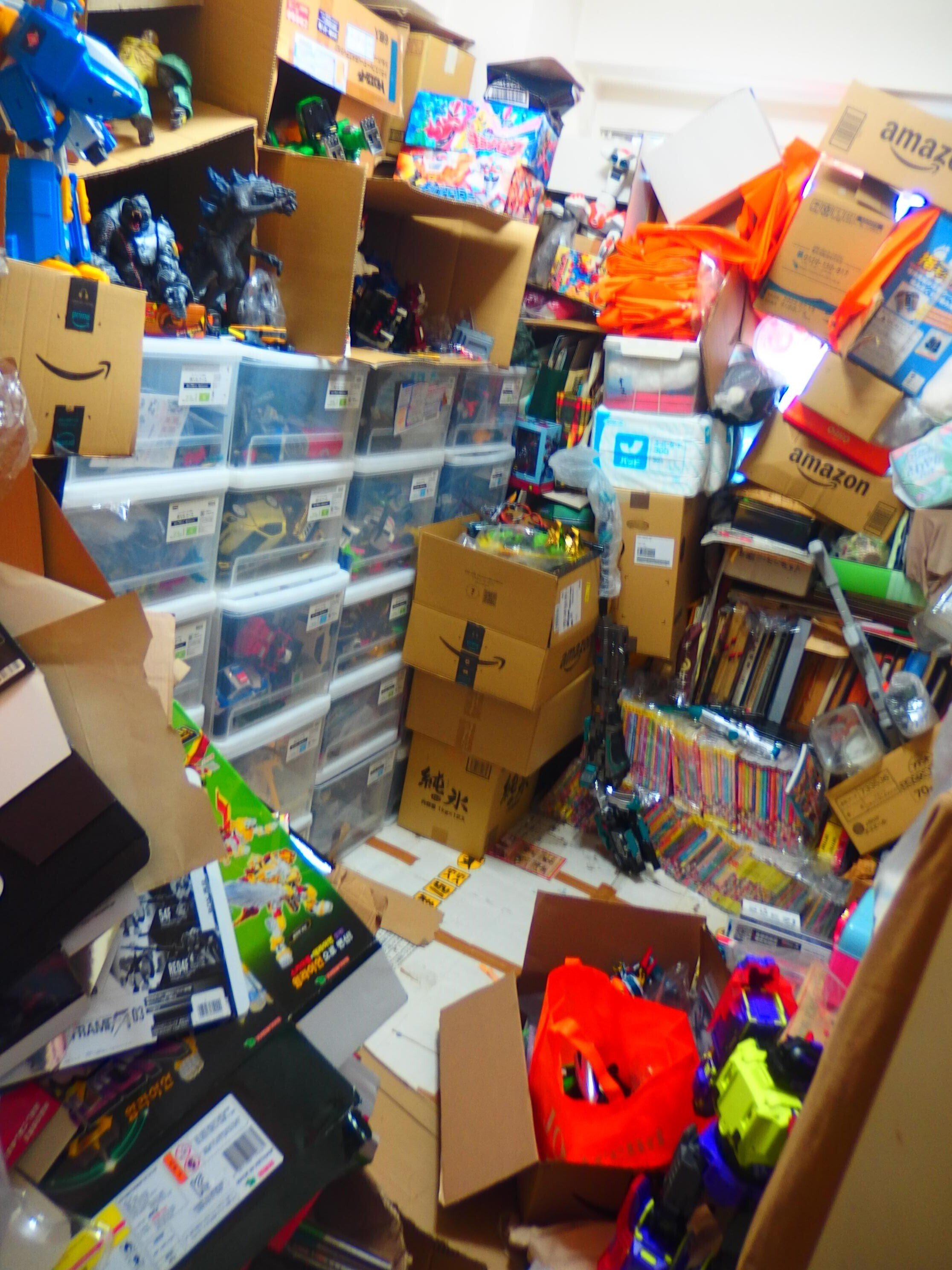 引っ越しの為家に飾ってあった置物を処分いたします。 引っ越しの為家に飾ってあった置物を処分いたします。