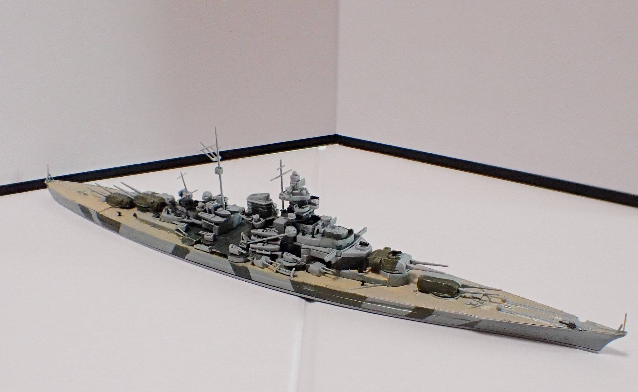 艦船　テルピッツ　タミヤ　350 完成品 Yahoo!オークション - TAMIYA 1/350 ドイツ海軍 戦艦テルピッツ