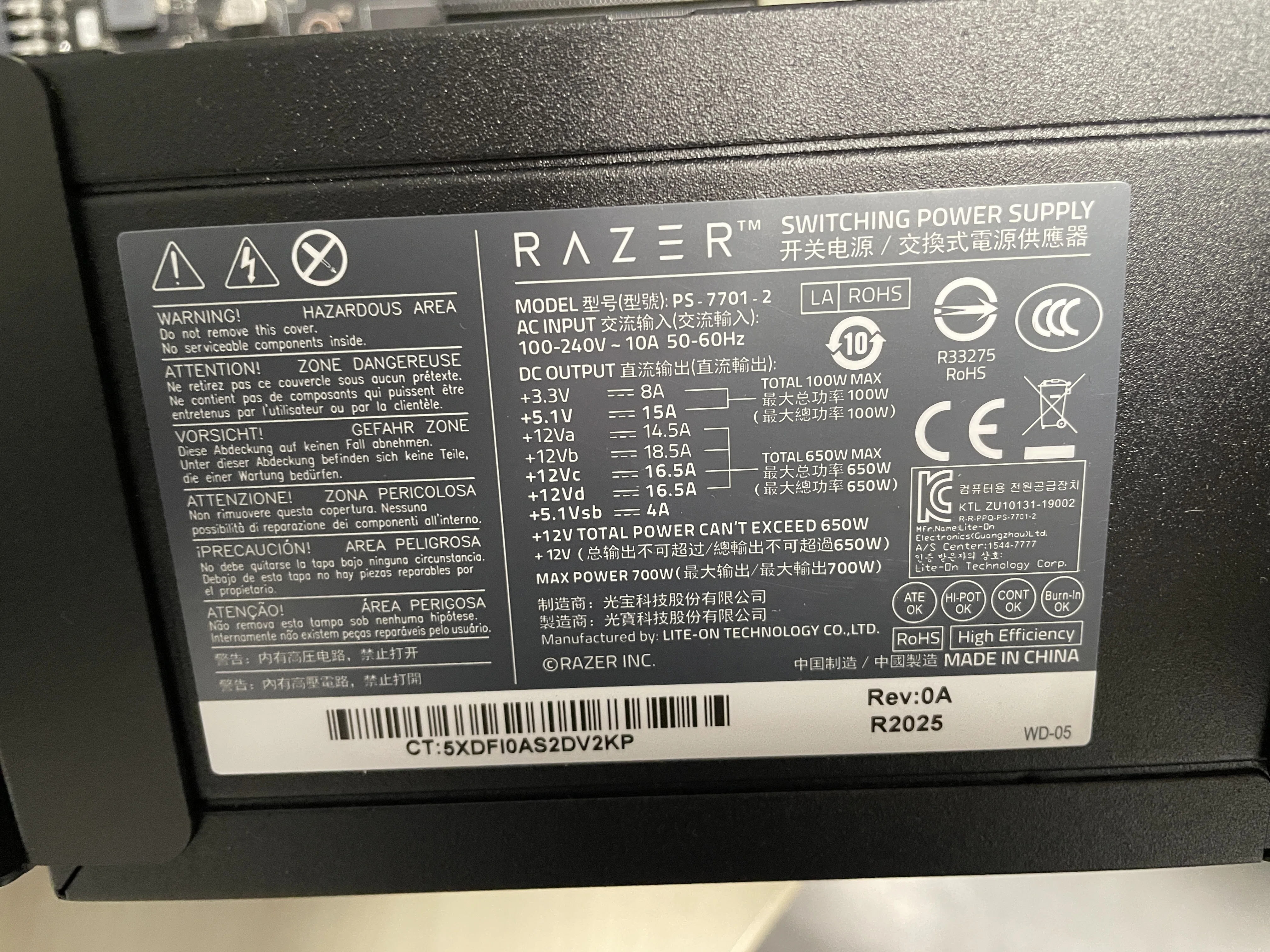 GeForce RTX 4090をRazer Core X Chromaに取り付けて動かせるように