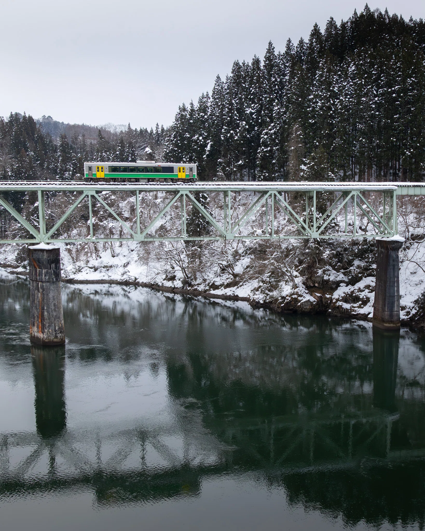 February Travel Plans: Snowy Landscapes and Railway Journeys｜Woody