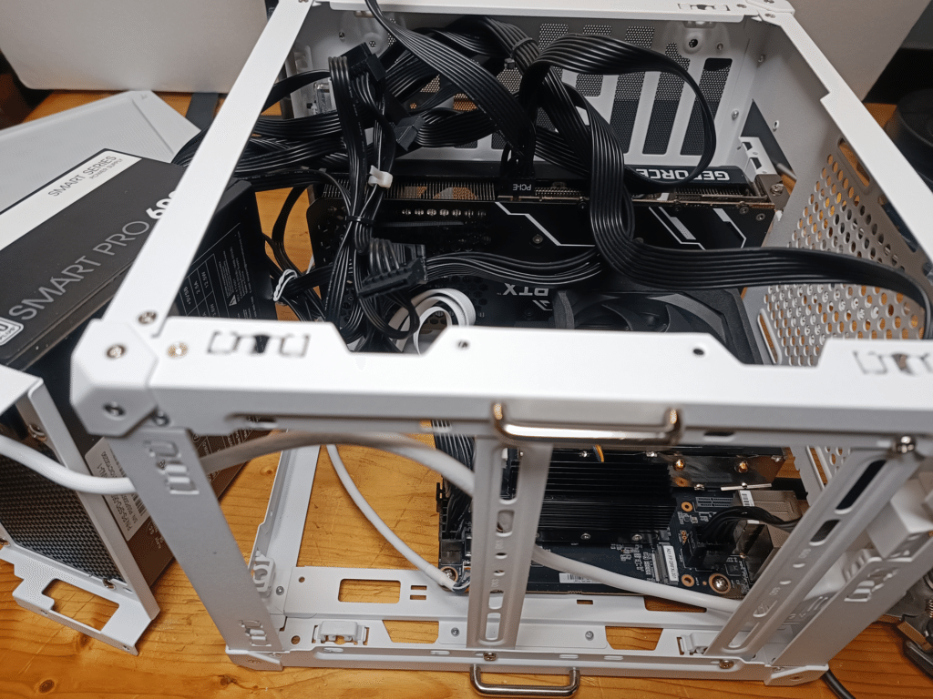 BD790I SEとJonsbo C6 ITXなどで自作PCを組んだら自己満足した