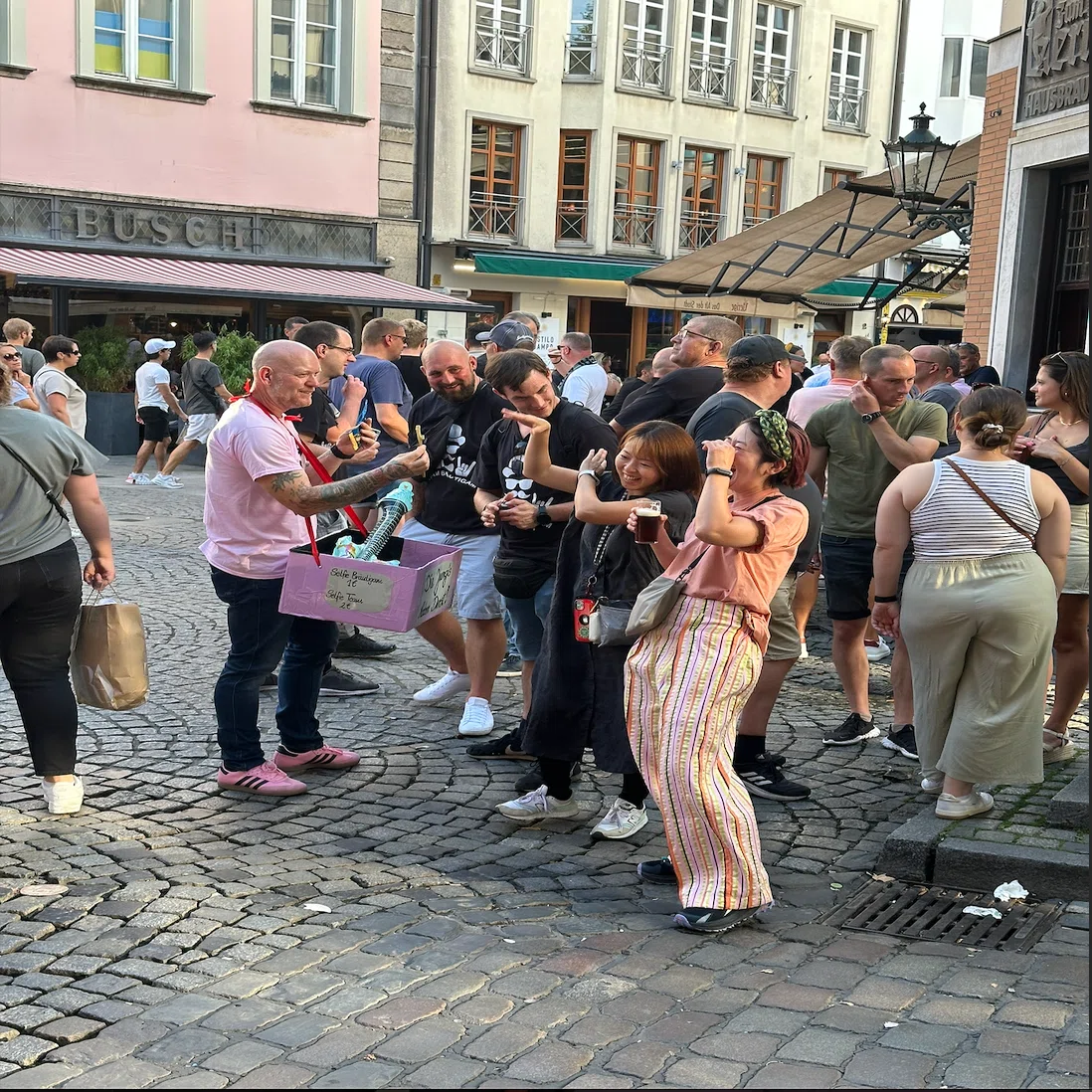 ビールコンテナ　シューマッハ　ドイツ ドイツ(3) さあ街でビールを飲むぞ (24.09.02-09.20ビール旅）｜Elliy