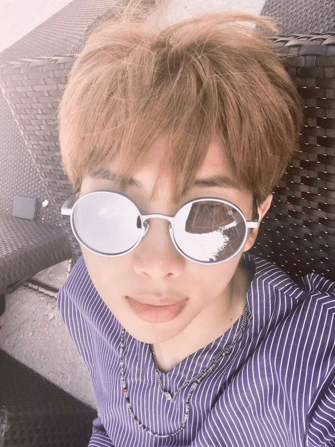 防弾少年団(BTS) - BTS SUMMER PACKAGE 2017 テヒョン BTS SUMMER PACKAGE 2017 (TAEHYUNG) | Kim Taehyung Amino