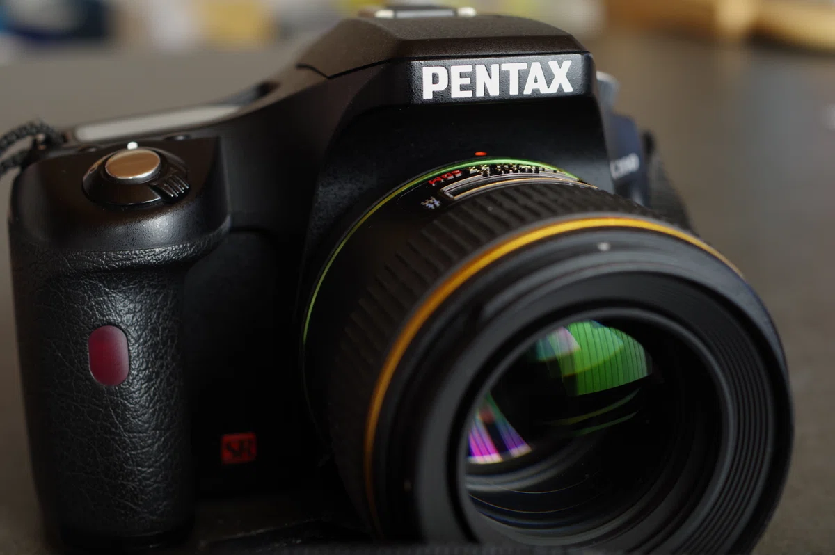 稀代の名機か PENTAX K200D｜地鶏(2期)