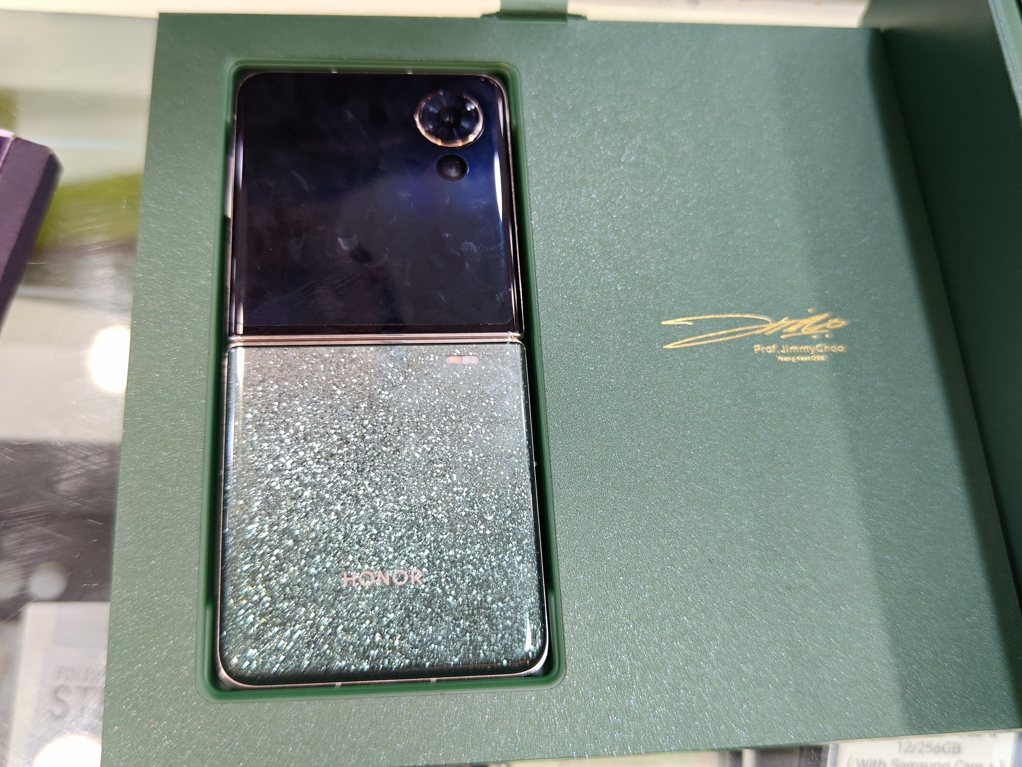携帯スマートフォン　山売り　計55台 クアラルンプールで大失敗！レアなスマホの入手を逃す（涙
