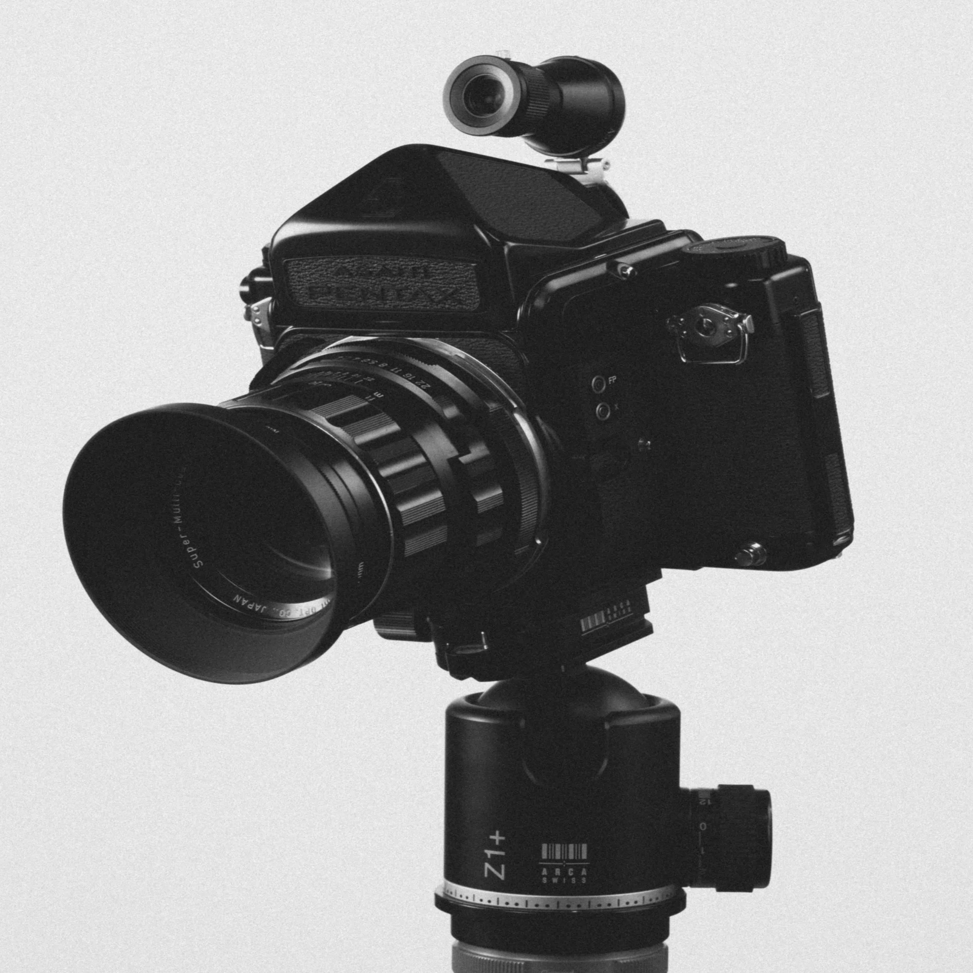 Gadget_016 | ASAHI PENTAX 6×7｜PORT8 CHANNEL