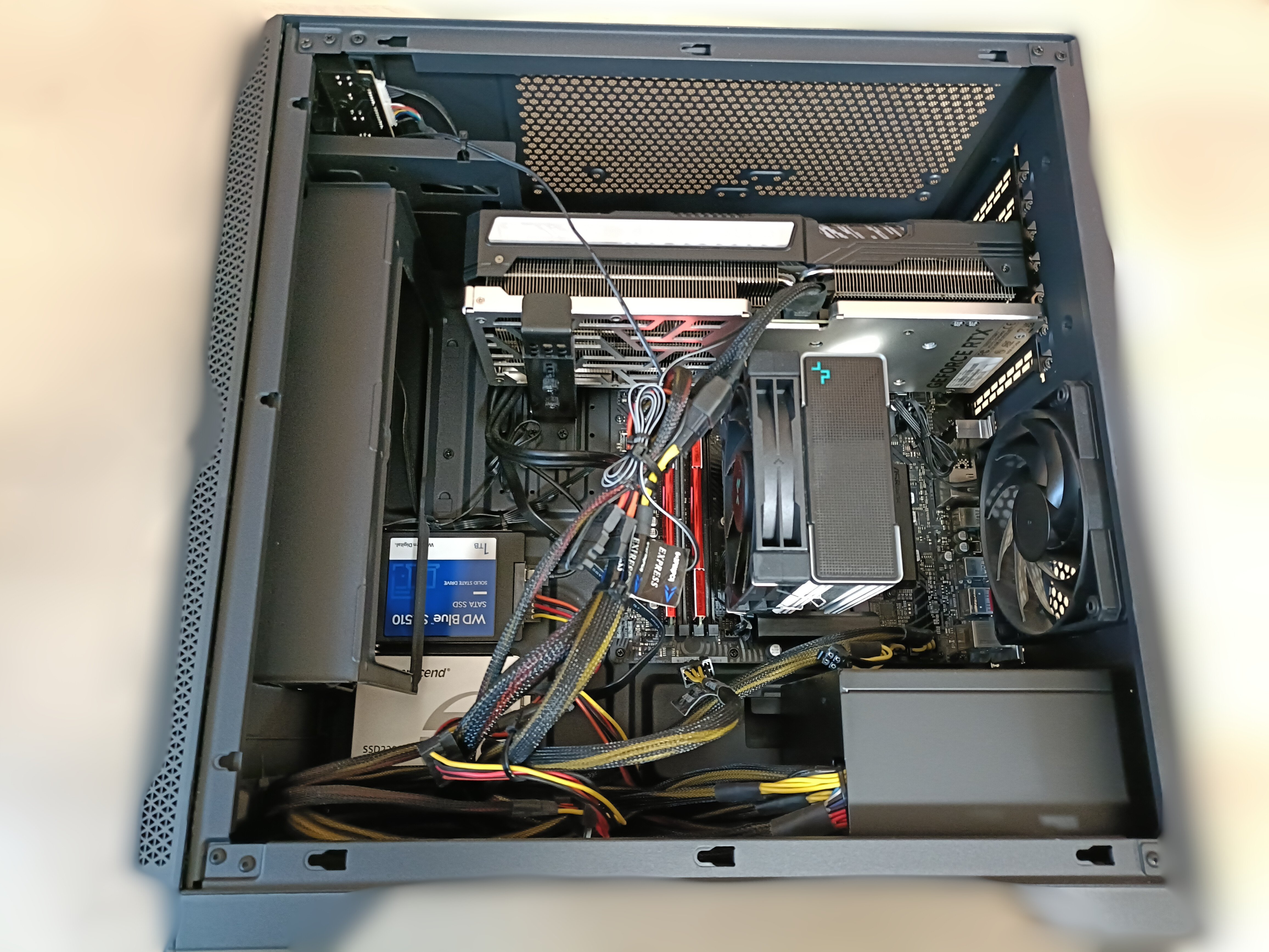 RTX5090をゲットしたのでグラボと電源交換したよ！〜当たったぜいぇ