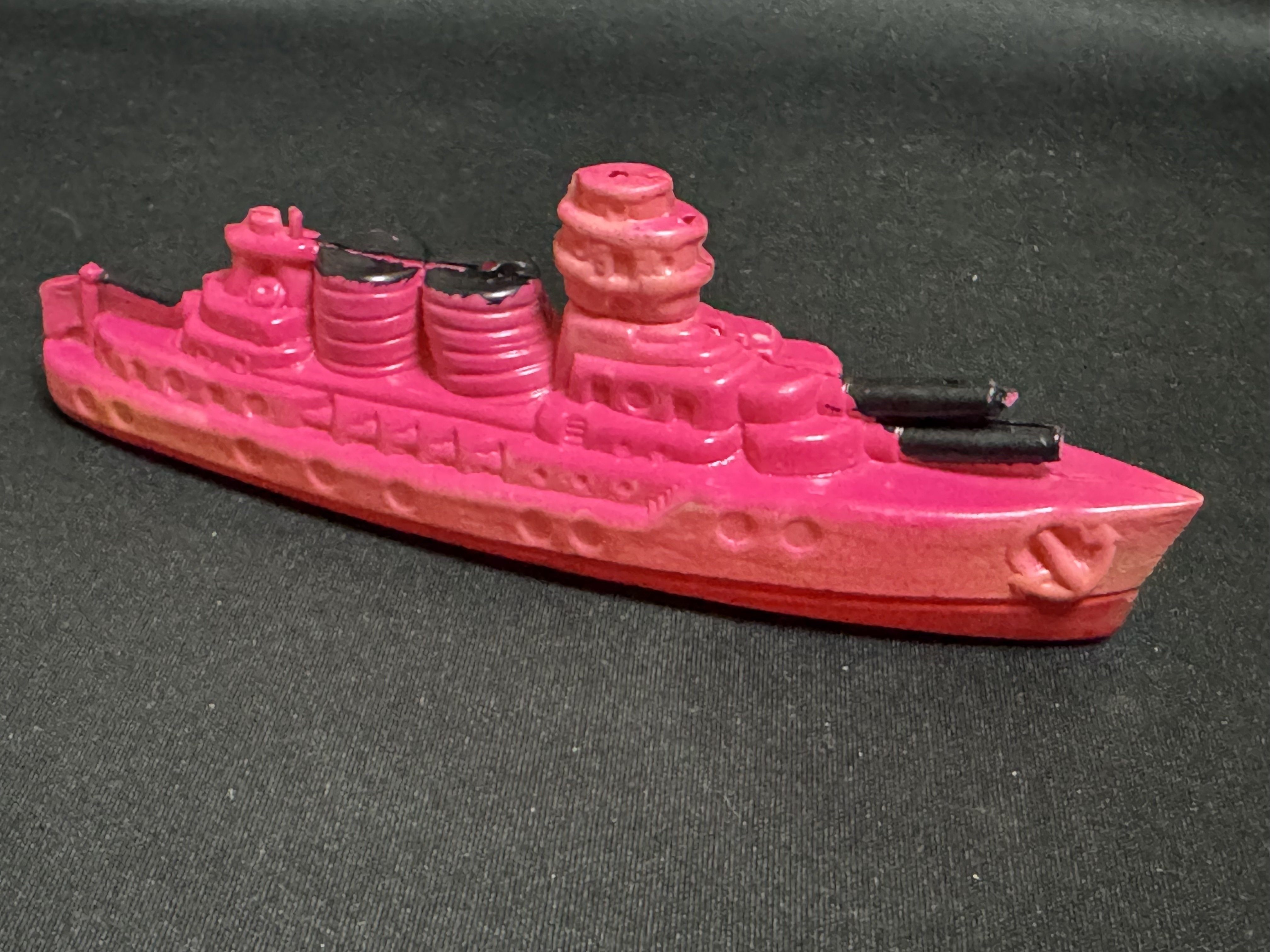 セルロイドのおもちゃ セルロイドの玩具は、お人形ばかりではありませんでしたー戦時下は金属