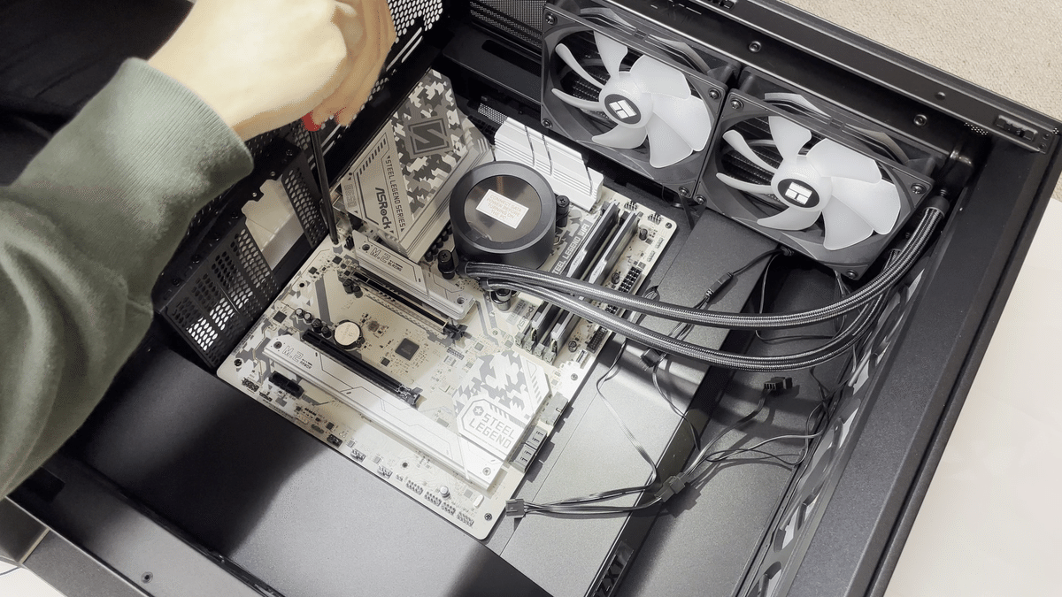 自作PC】初めて自作した時のお話｜na²