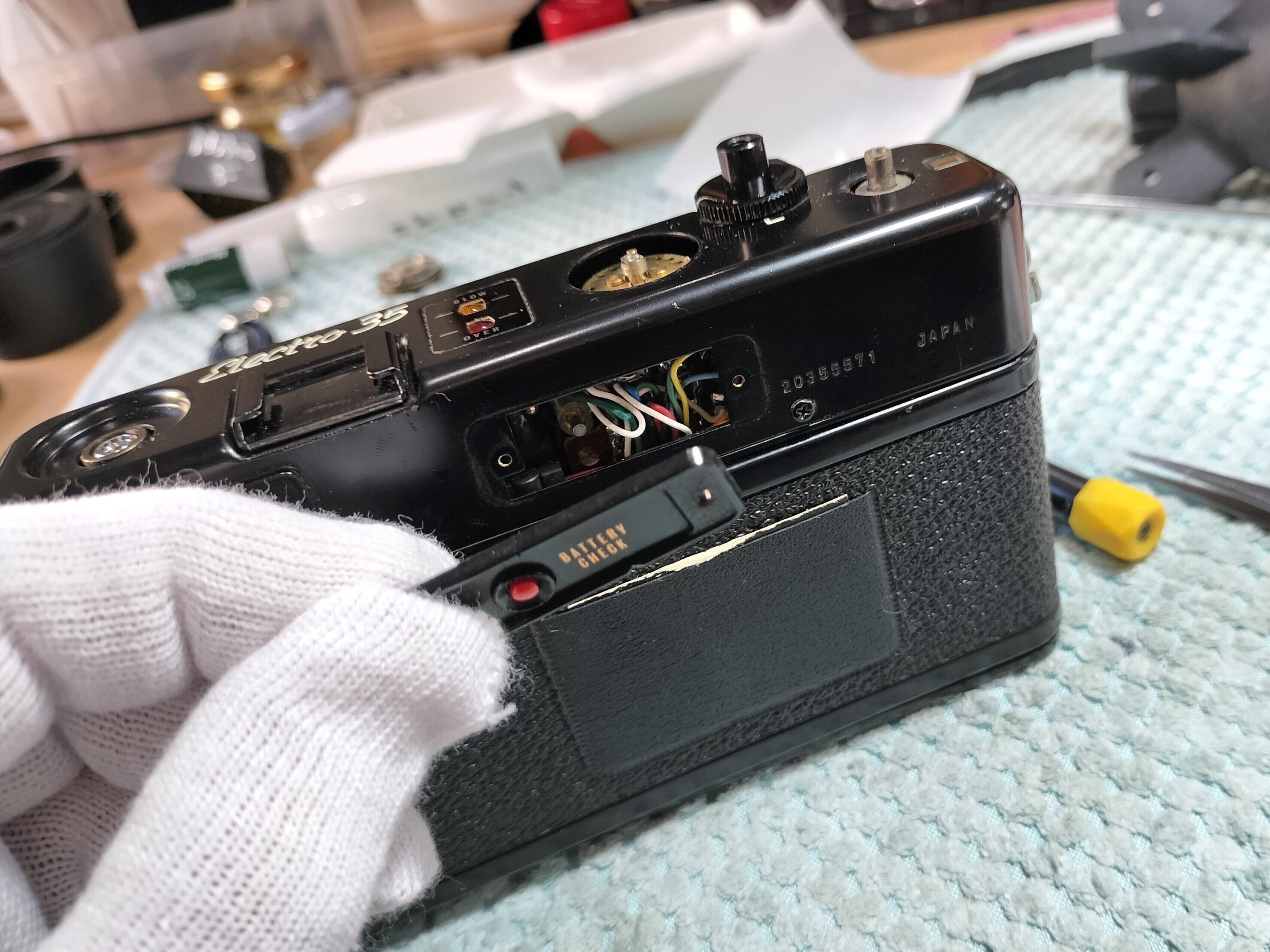ヤシカエレクトロ35GTの分解|フィルムカメラ修理のアクアカメラ ヤシカエレクトロ35GTの分解|フィルムカメラ修理のアクアカメラ