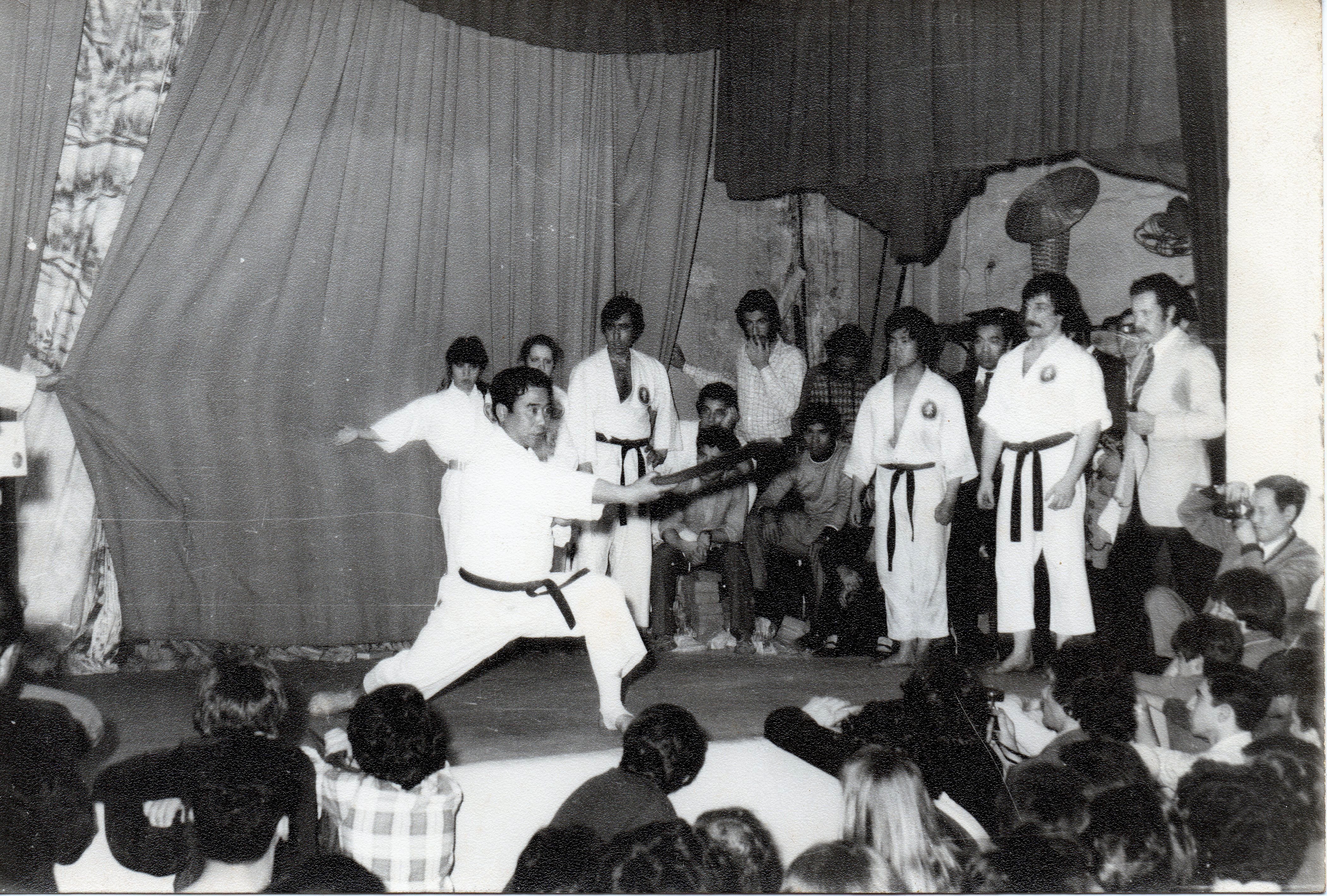 家族にサルー！異国にささげた空手人生｜Field-note｜志村まうしろ