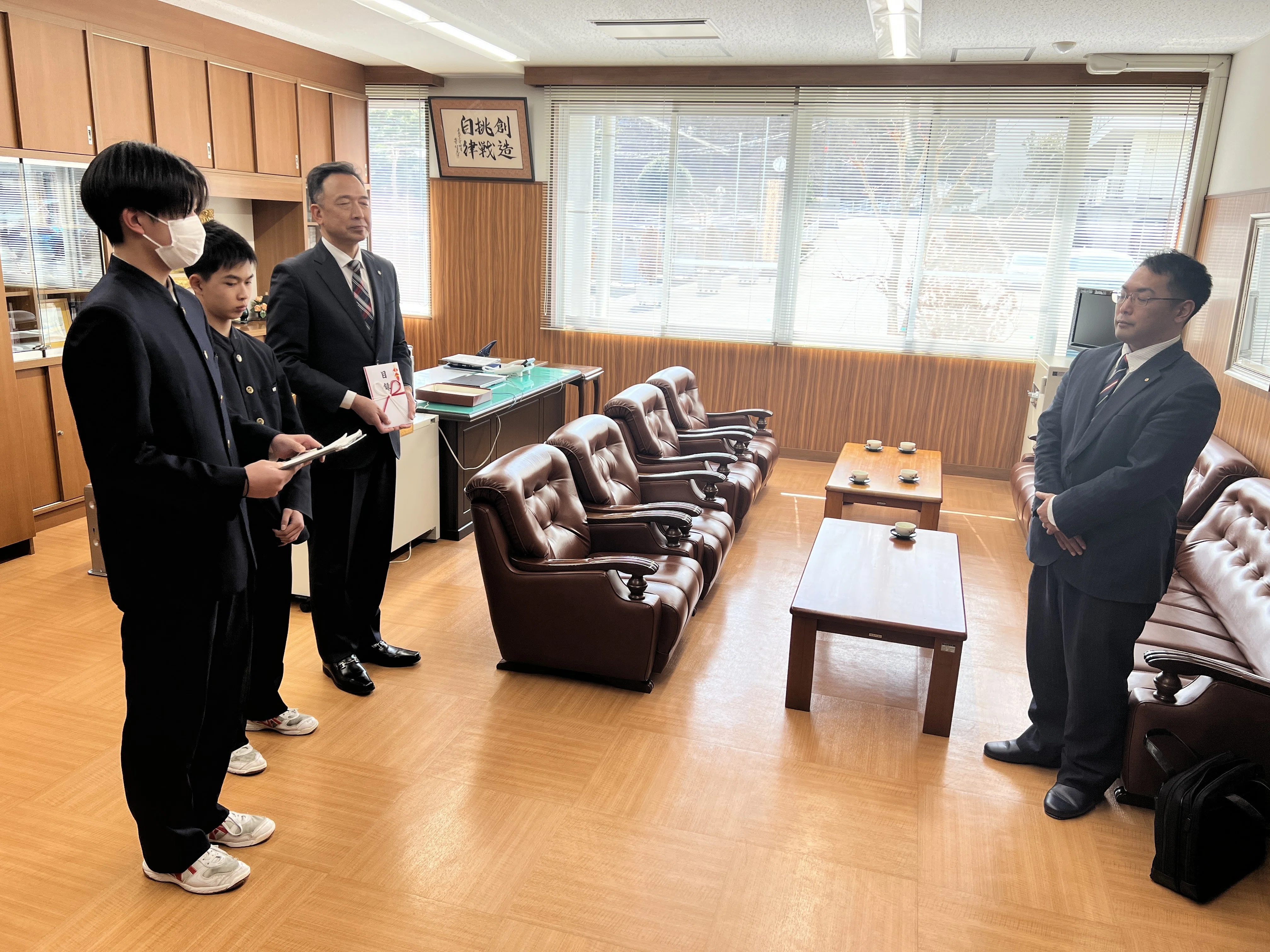 七十七SDGs私募債(寄付型)によるプロジェクター一式寄贈式|岩手県立 七十七SDGs私募債(寄付型)によるプロジェクター一式寄贈式|岩手県立