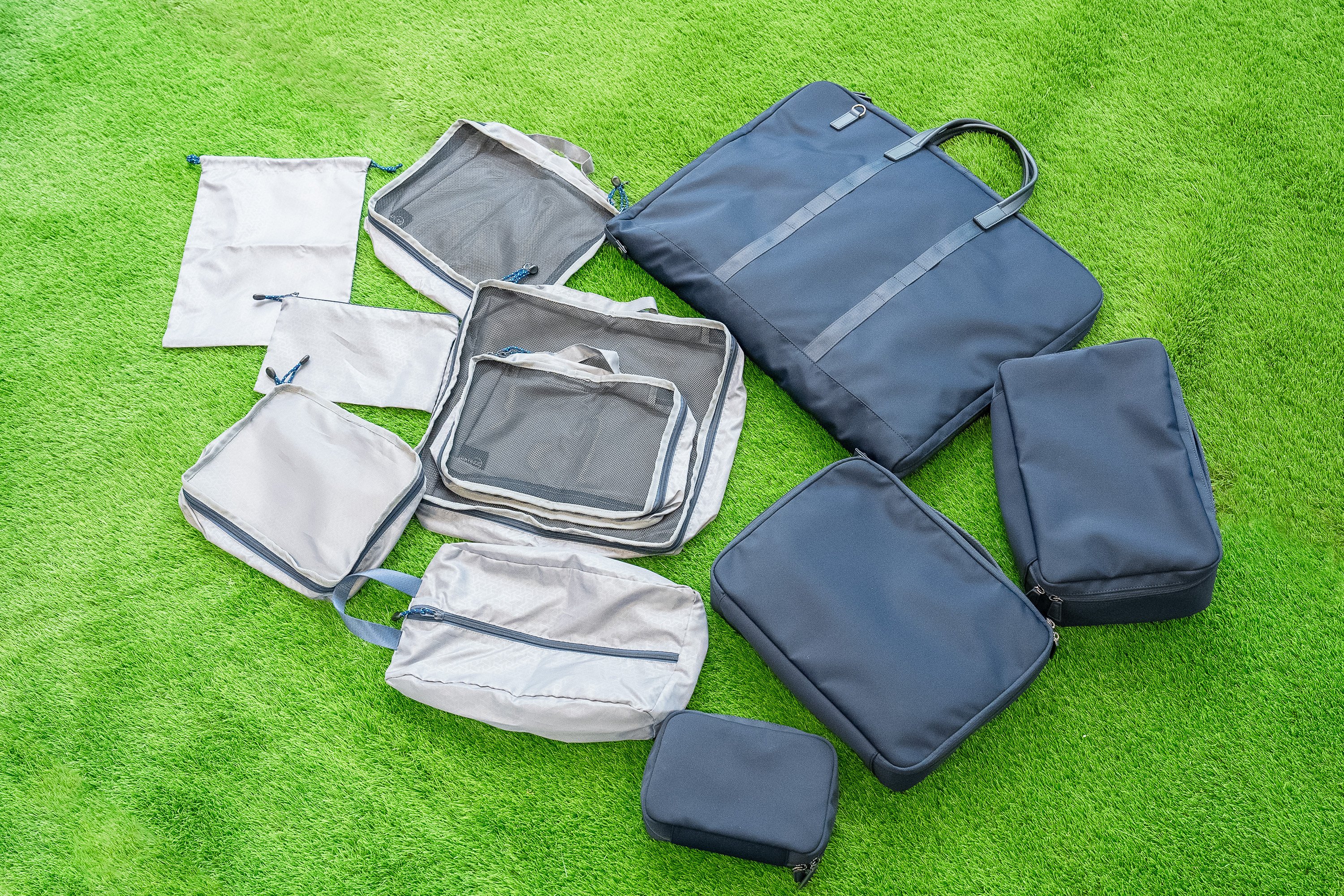 ◆ 多機能 ◆ 全日本空輸 ANA DESIGN トラベルカーゴ ガーメンドバッグ 2輪 2WAY キャリーバッグ ◆ 旅行カバン キャリーケース トランク 開発担当者の\u201cほしい\u201dが快適な旅をサポート！機能性にこだわった