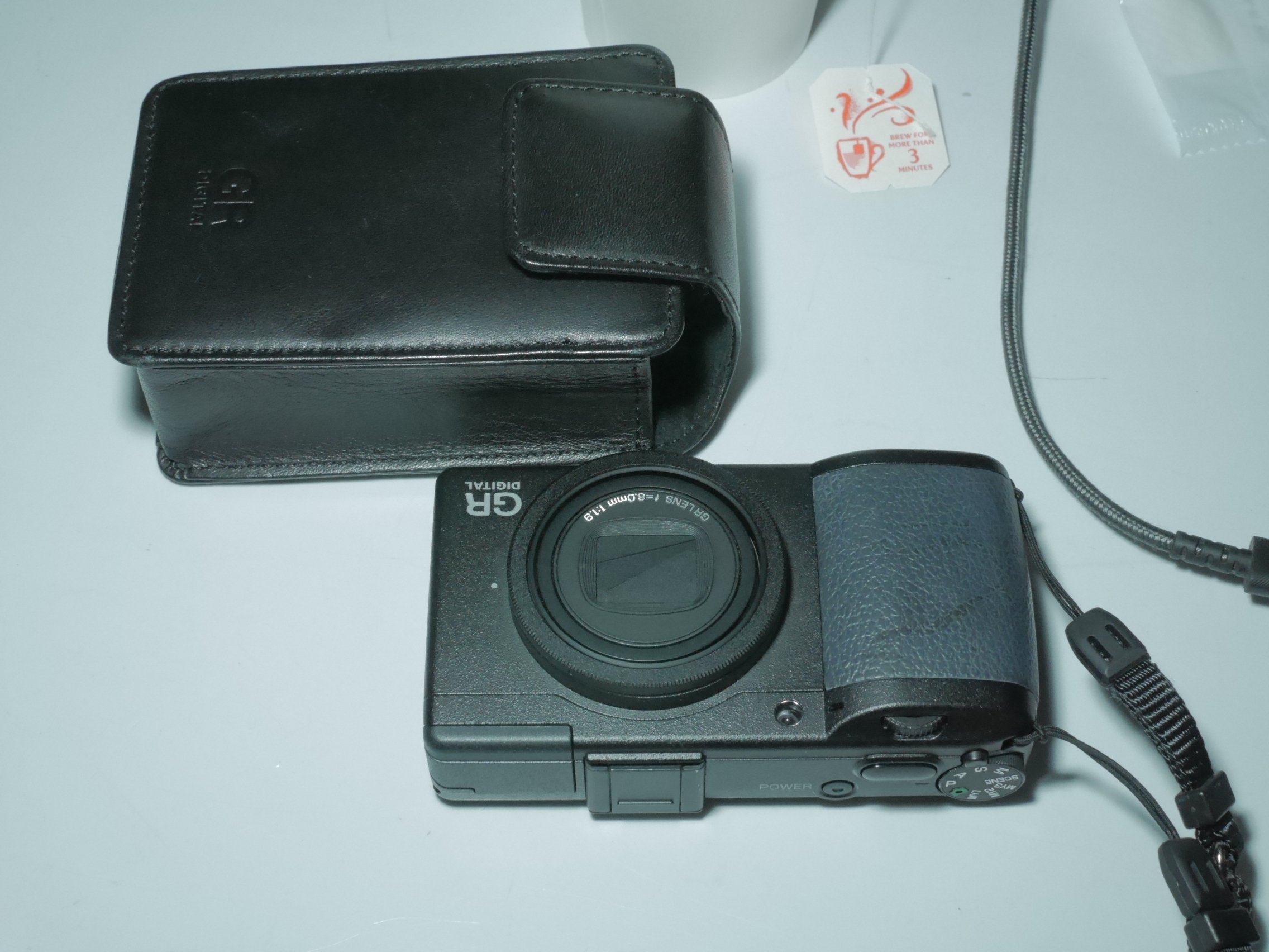 RICOH GR DIGITAL III と GR III|カメラのヤマヤ RICOH GR DIGITAL III と GR III|カメラのヤマヤ