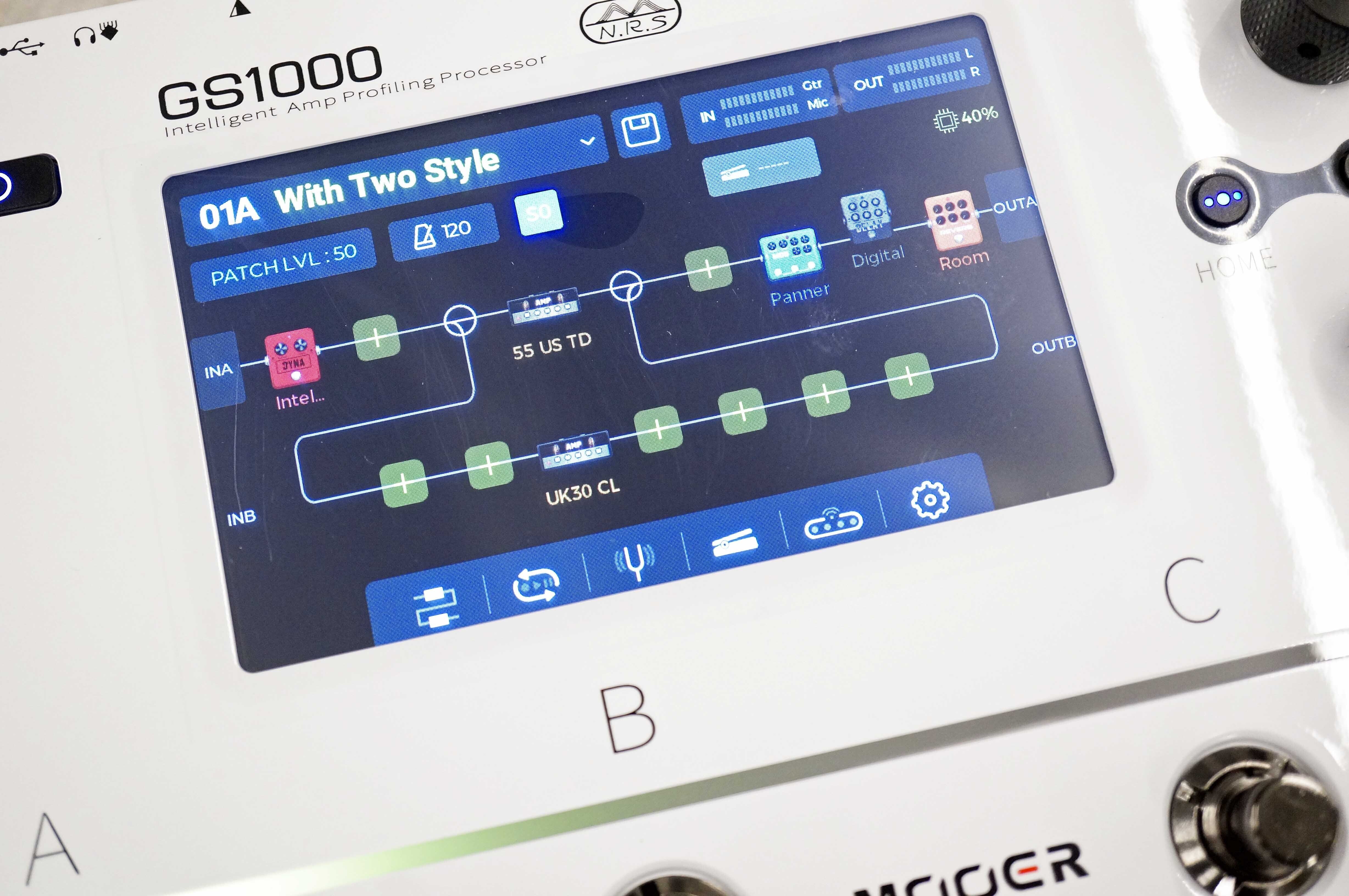 小さめ、タッチパネル、キャプチャ……Mooerの新しいGS1000が