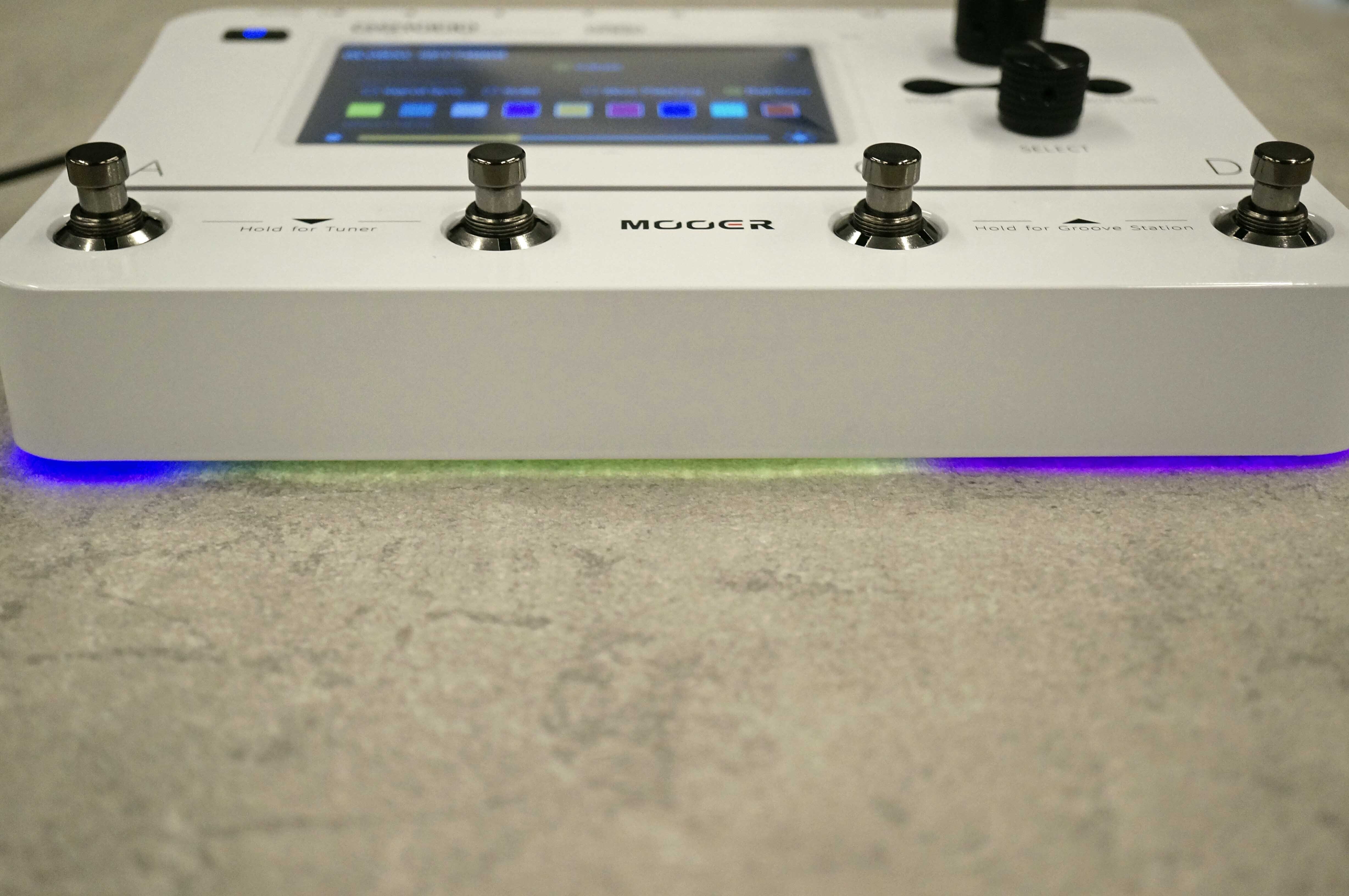 小さめ、タッチパネル、キャプチャ……Mooerの新しいGS1000がすごい