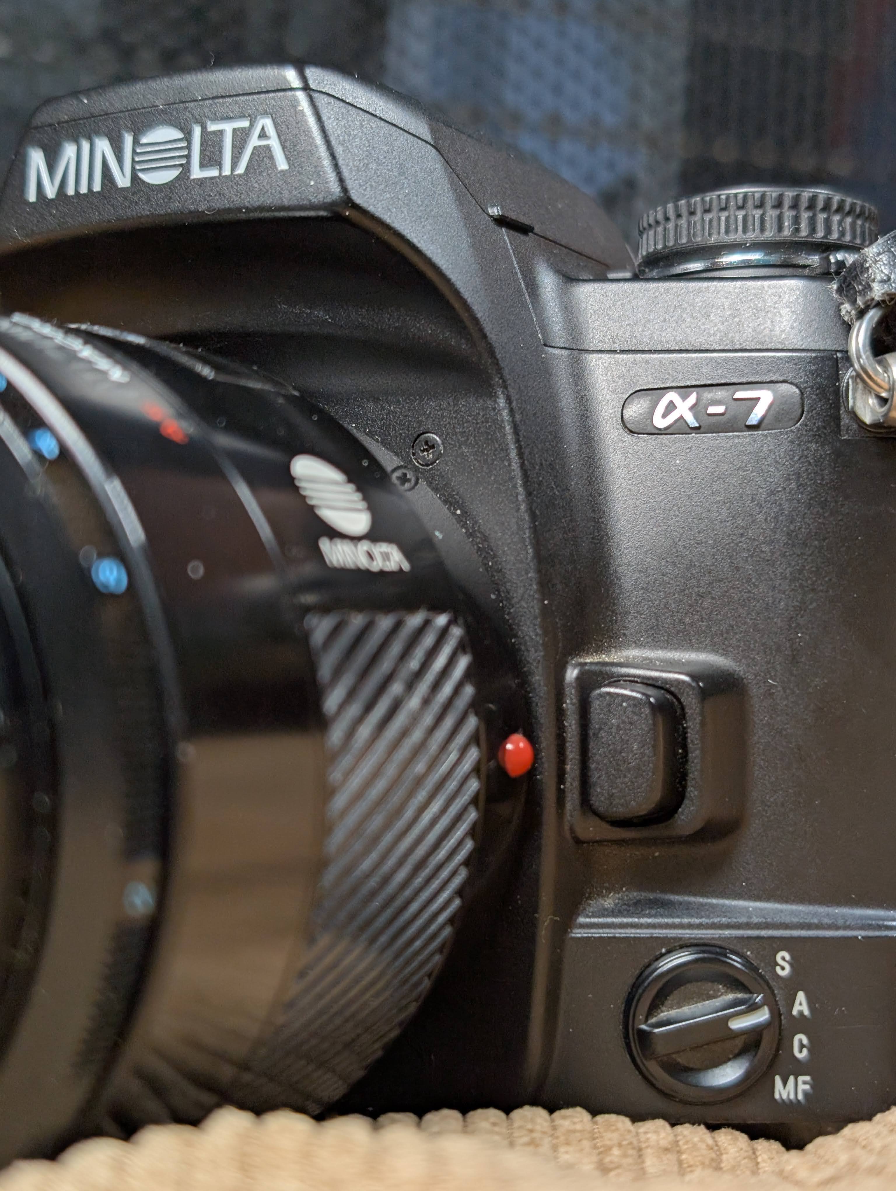 MINOLTA A フィルムカメラ 我が道を行く人におすすめしたい、硬派なフィルムカメラ