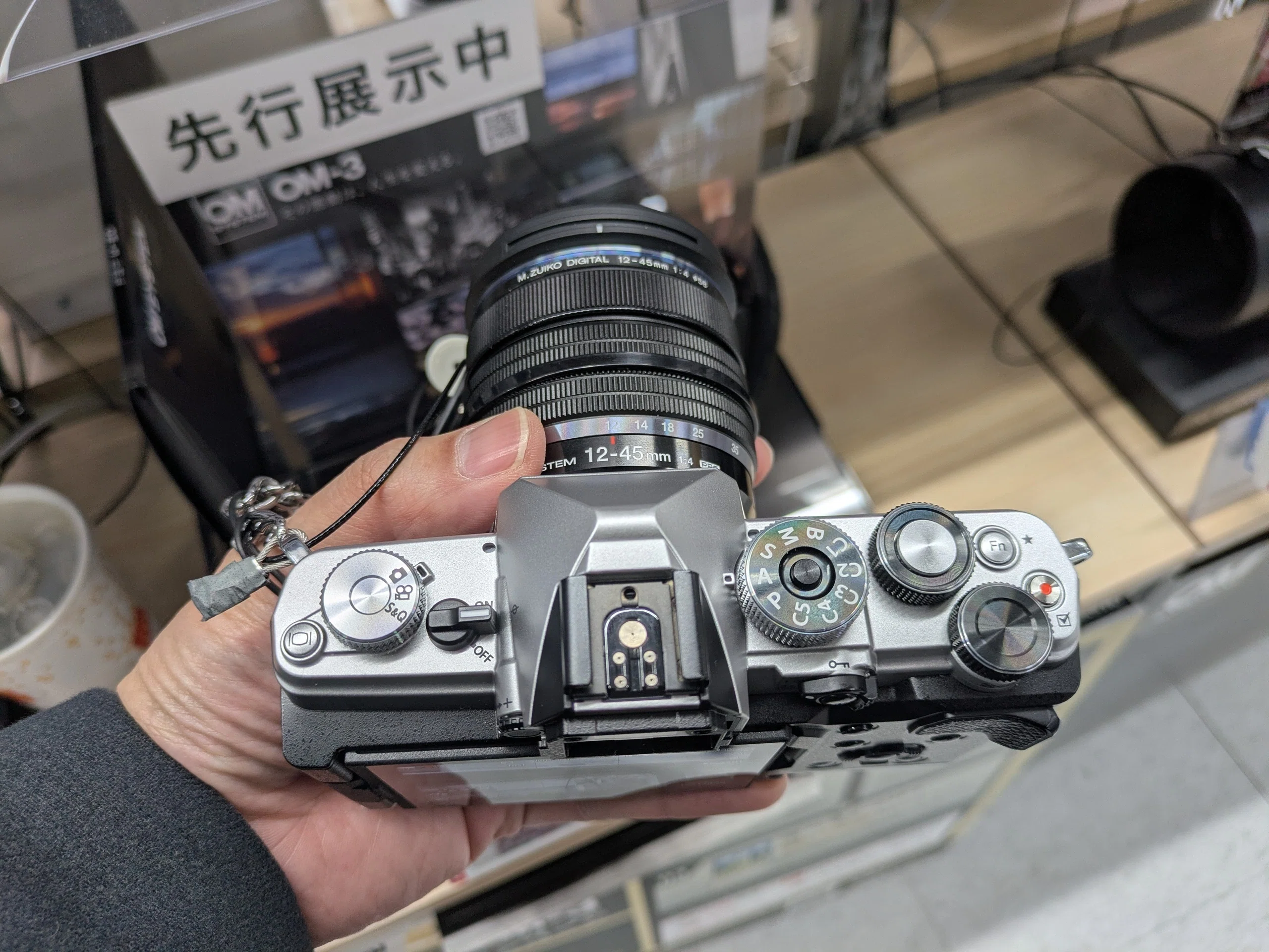 カメラ屋さん各位、OM-3をもうちょい推しません？｜toru