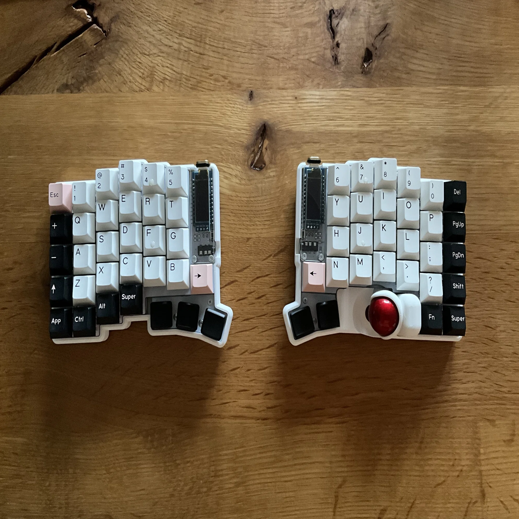 Keyballというキーボードの旅｜ryo watanabe
