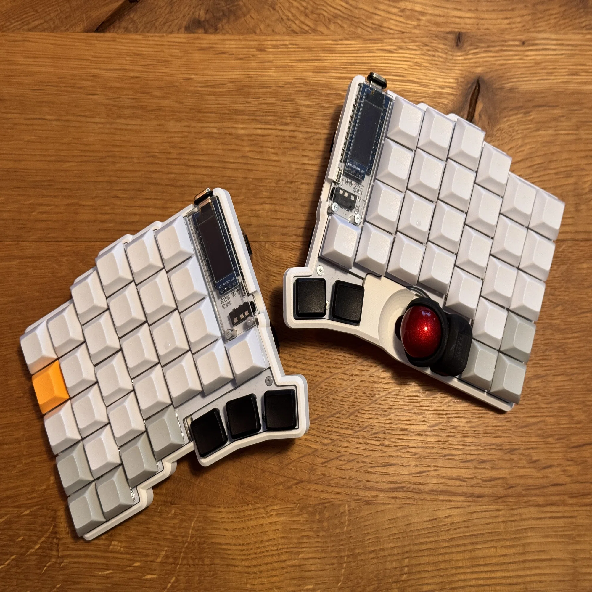 Keyballというキーボードの旅｜ryo watanabe