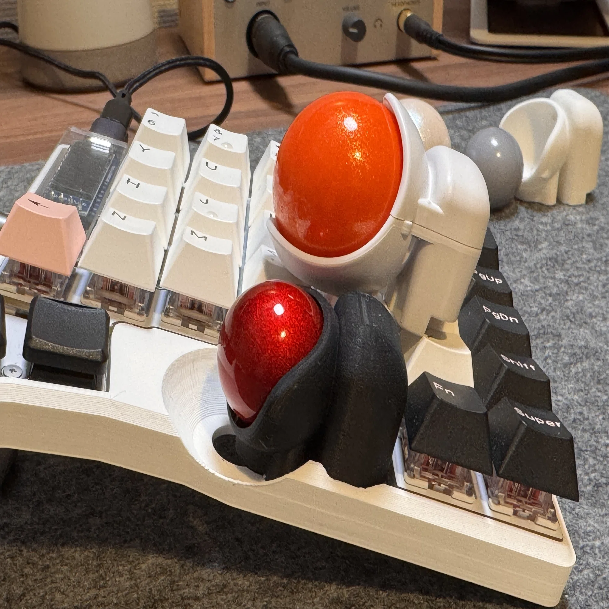 Keyballというキーボードの旅｜ryo watanabe