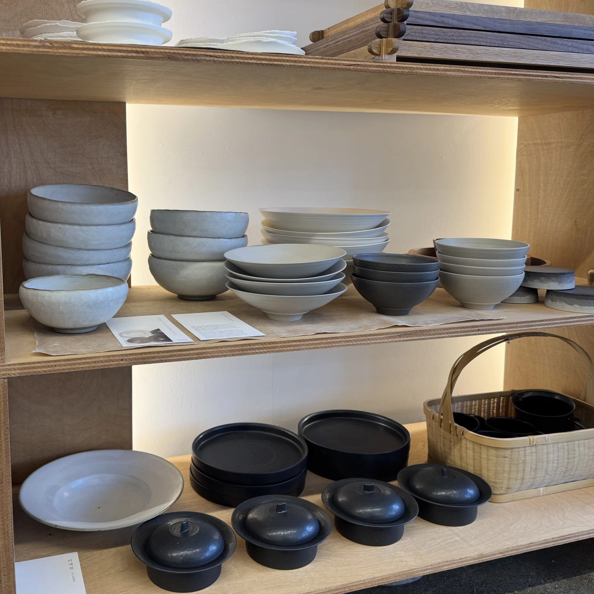 ソウルで見つけた韓国陶芸作家の器〜ひとり旅で巡る素敵なうつわ探し 