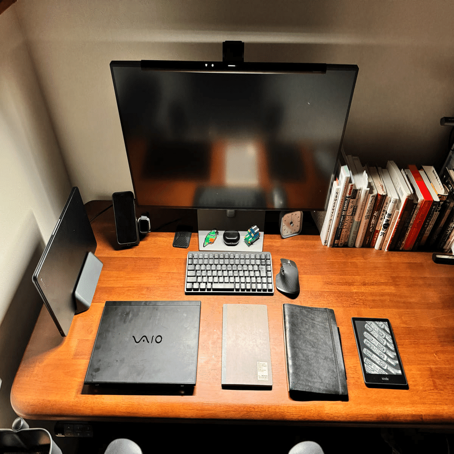 BenQ ScreenBar Proレビュー！自動ON/OFF搭載。手元を明るく、広く