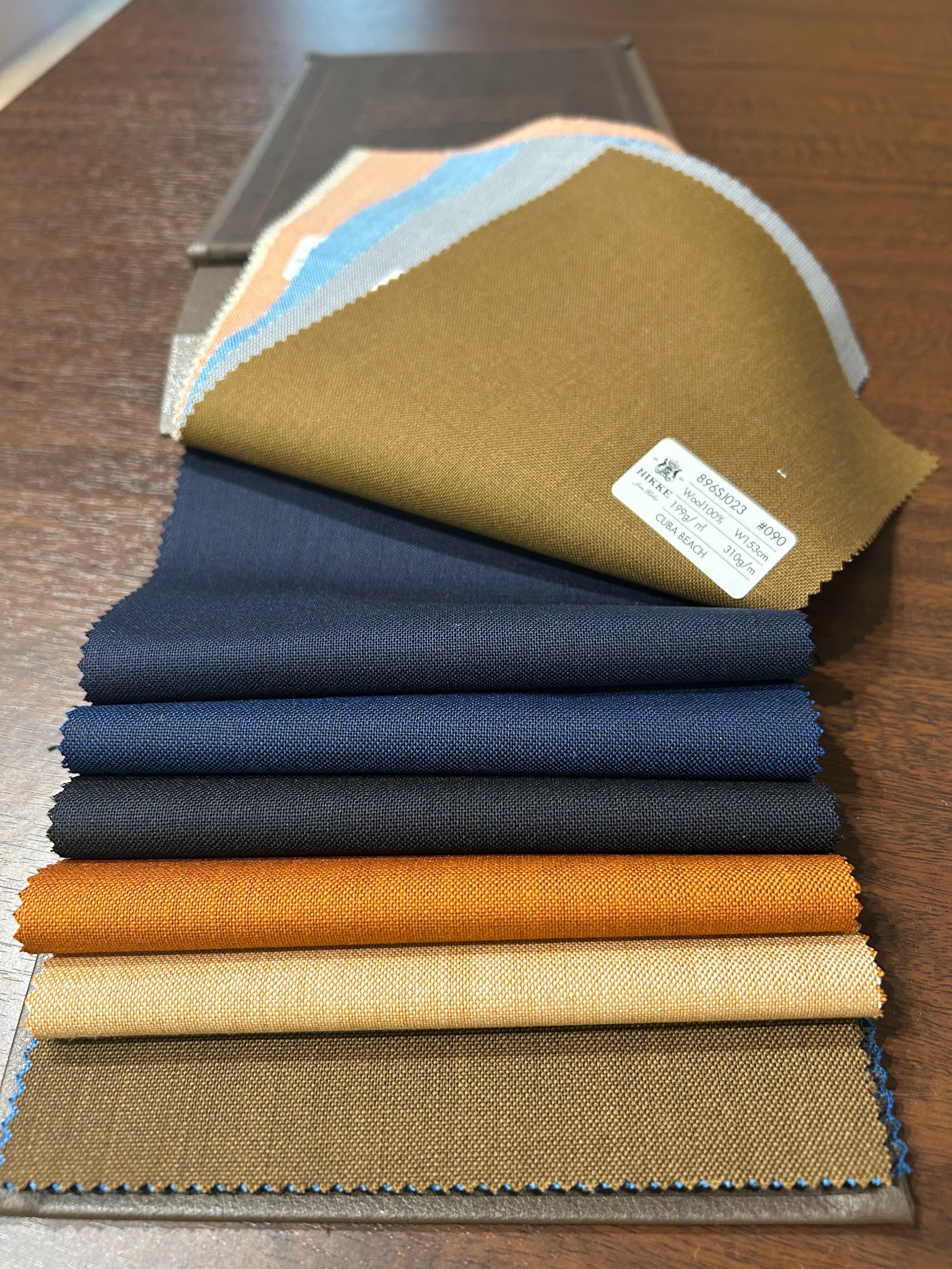 生地紹介～NIKKE CUBA BEACH～｜福岡のオーダースーツ屋/Order Suit