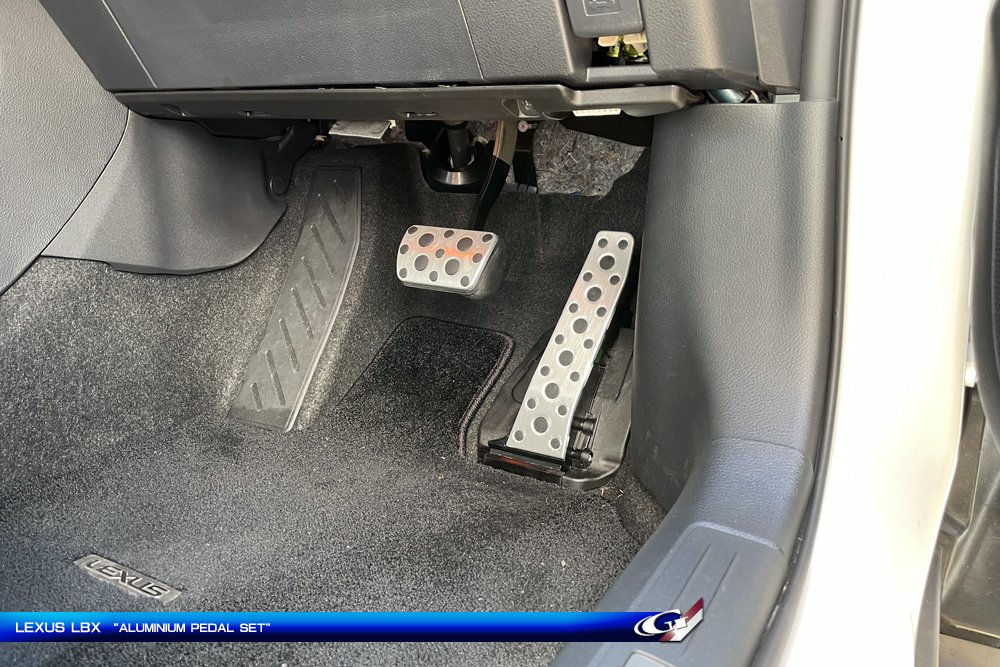 レクサスLBX「アルミペダルSET」ございます♬｜Grazio&Co.社長日記2.0