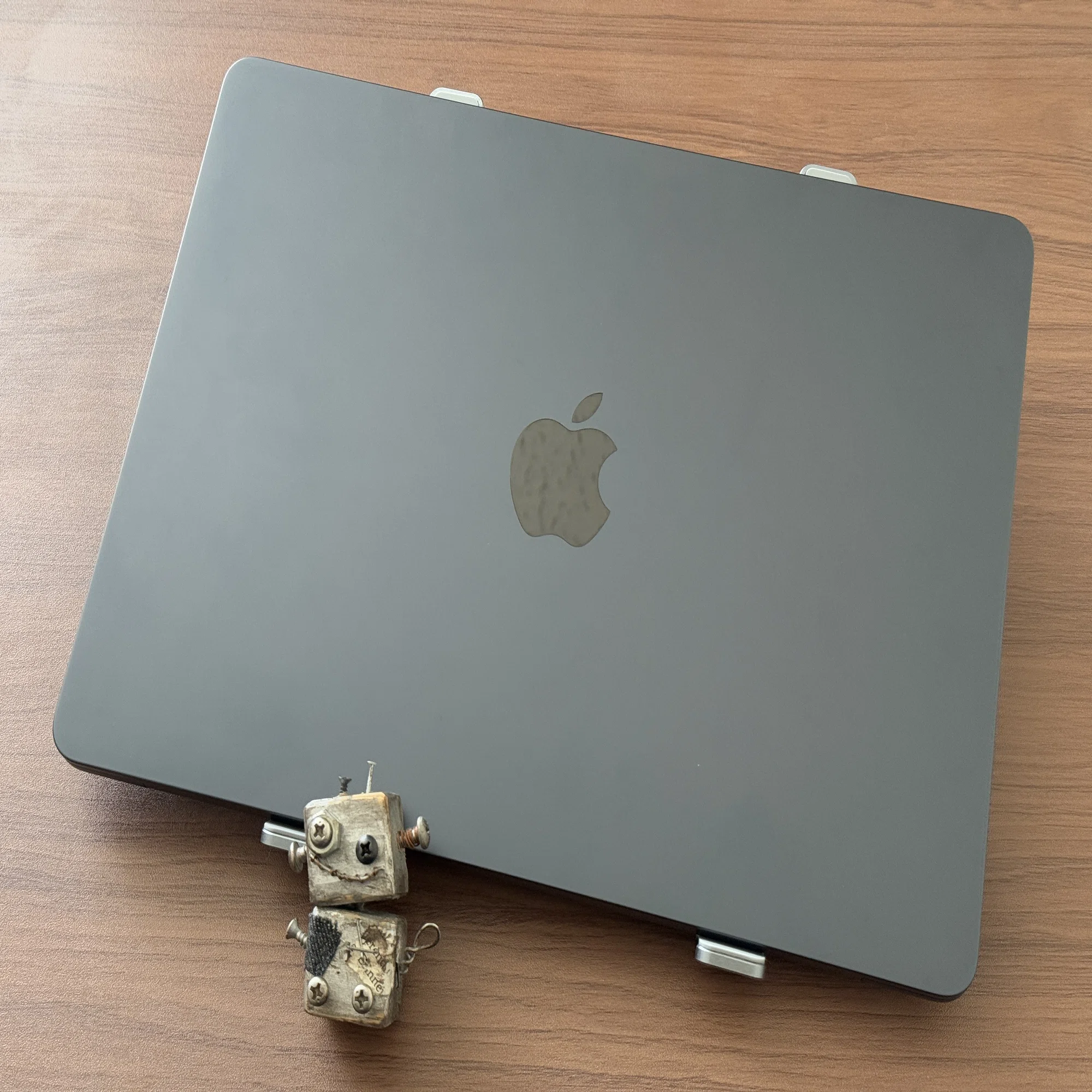 MacBook Airを購入して行動が変わった話〜おすすめの周辺機器を添えて 