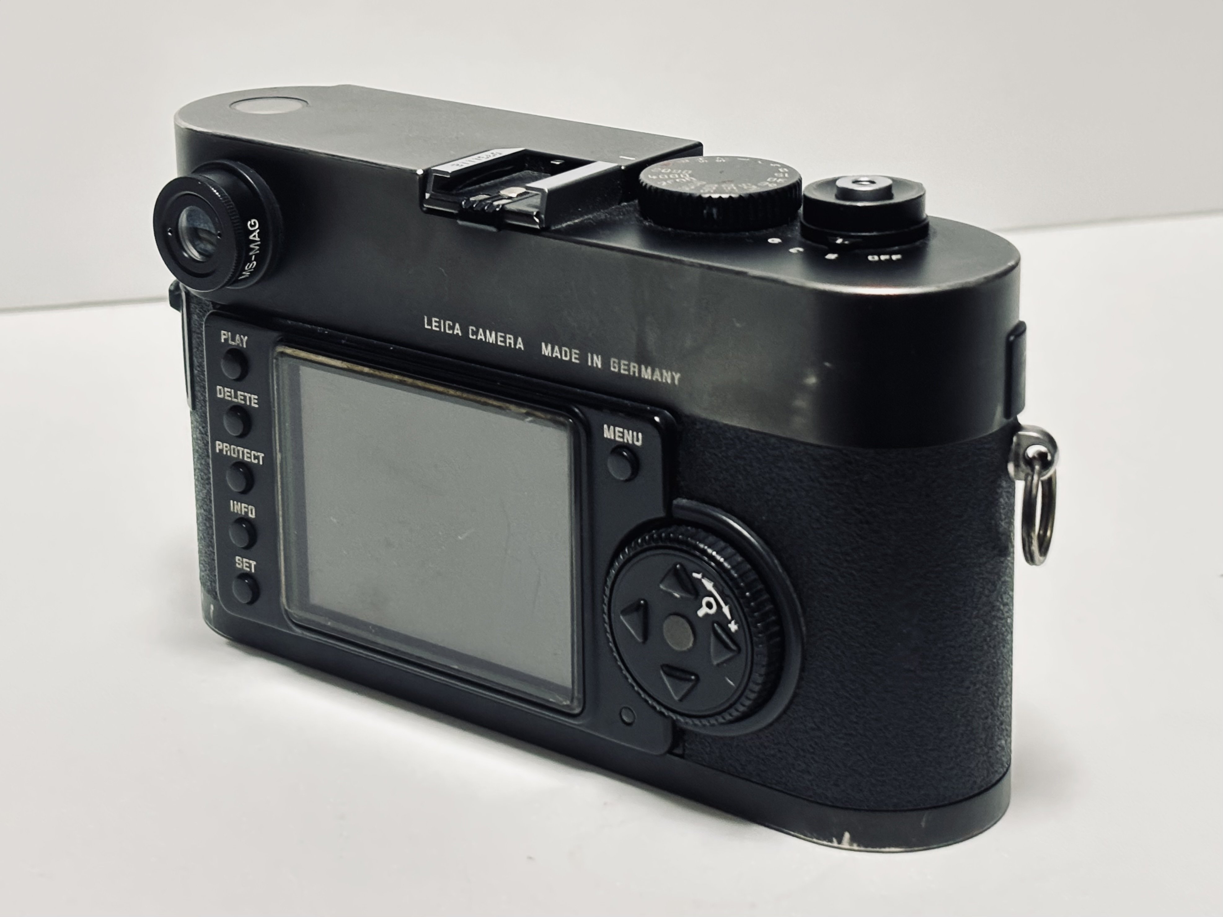 LEICA M8に巻き上げレバーを付けて思うこと｜Takumi Ikeda