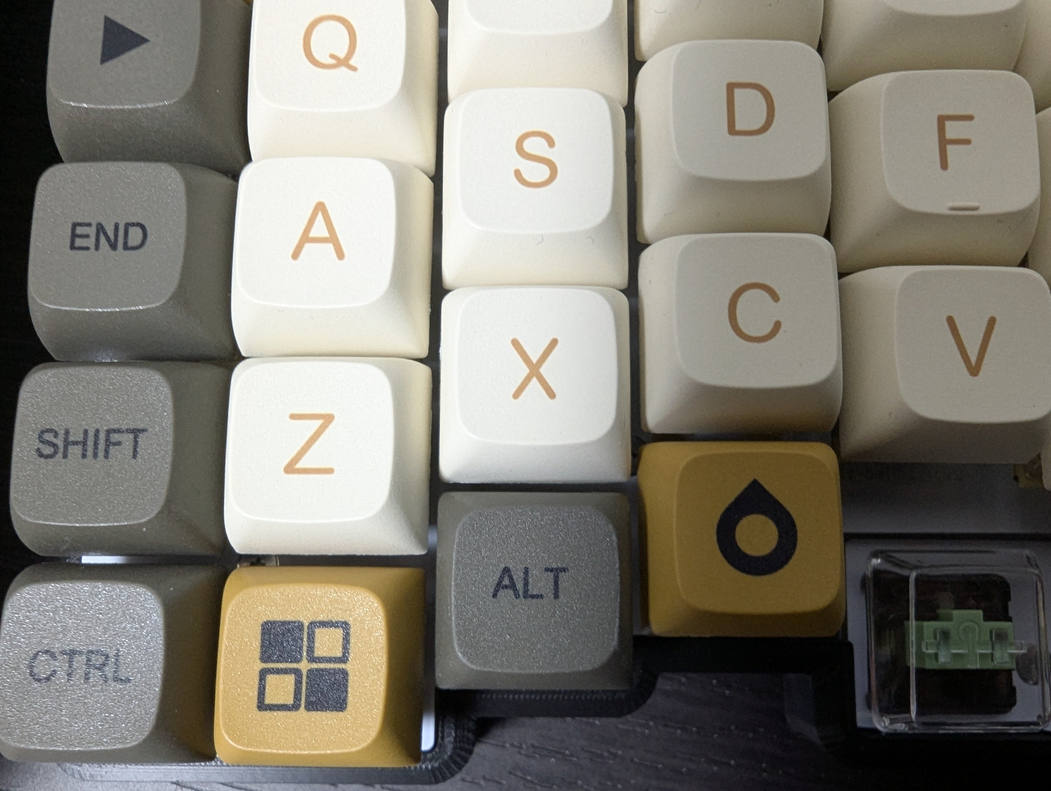 自作キーボード】ｴｯﾎｴｯﾎ…みんなにkeyball61の使用感とキーマップ
