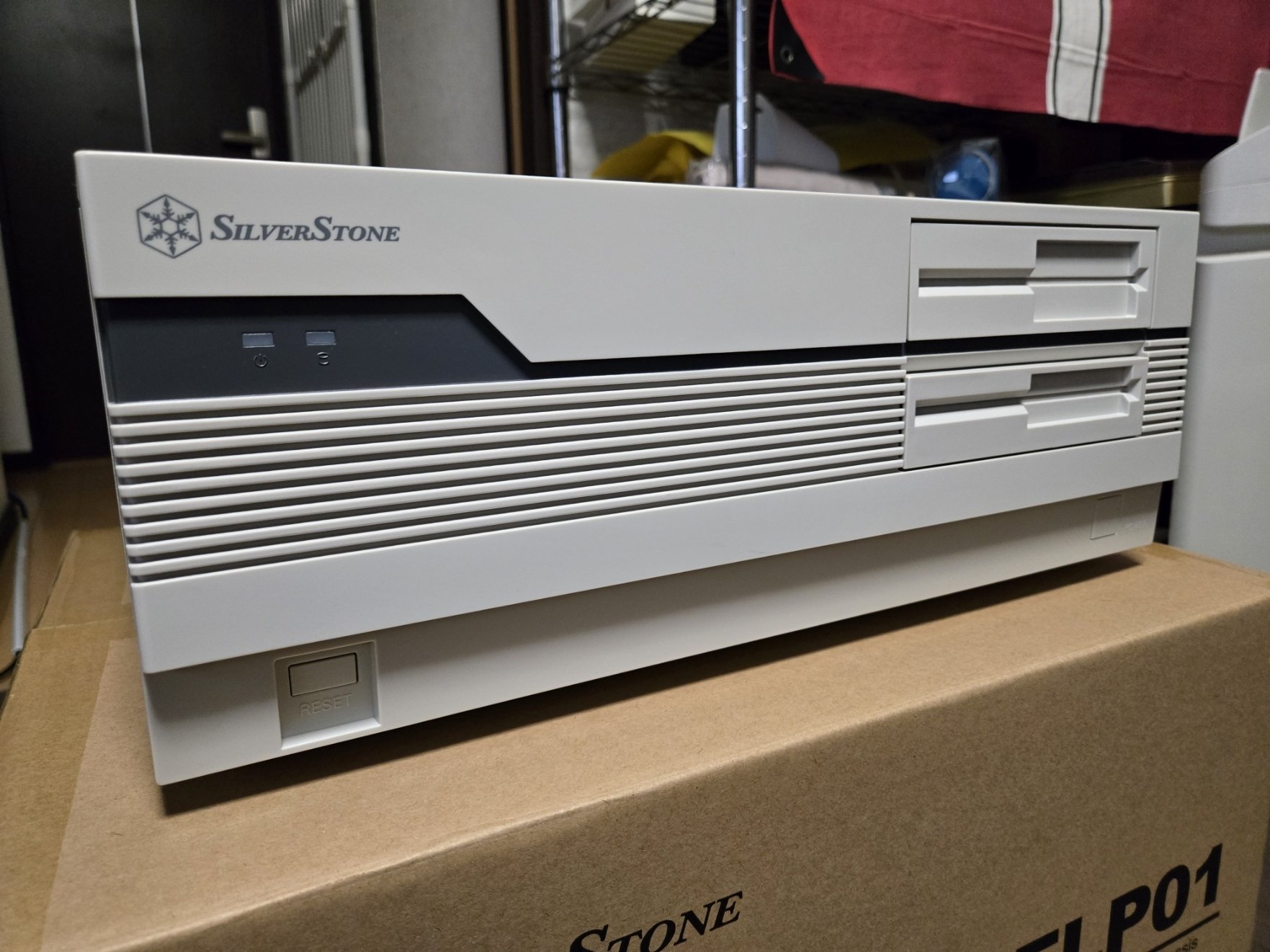 PC-98風ケースSILVERSTONE FLP01でファンガン積みPCを作る(失敗 PC-98風ケースSILVERSTONE FLP01でファンガン積みPCを作る(失敗