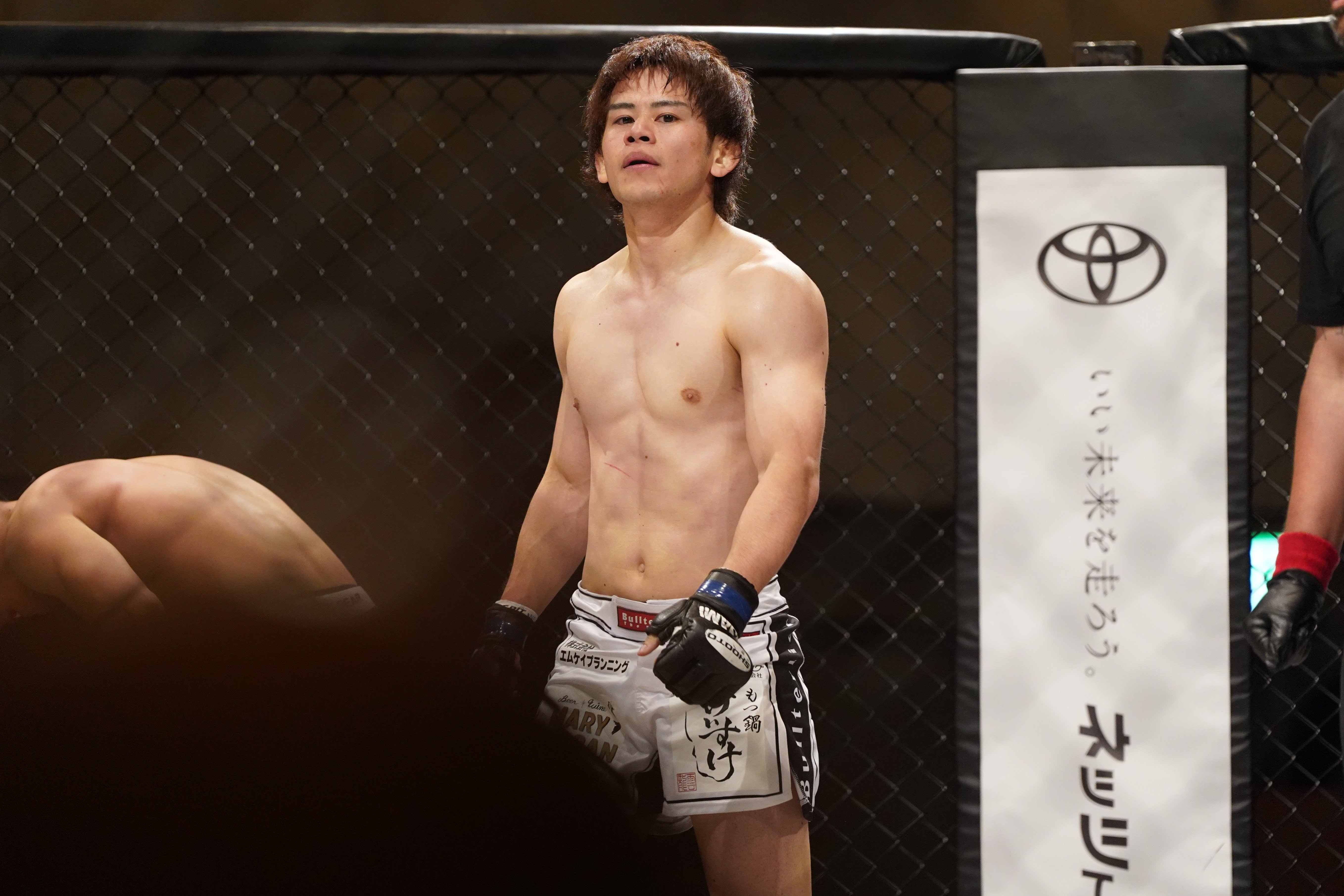 プロフェッショナル柔術 Gi-06 2005.4.9-10北沢タウンホール★新品 11.10(日) NJKF CHALLENGER 6 試合結果 - NJKF | ニュージャパン