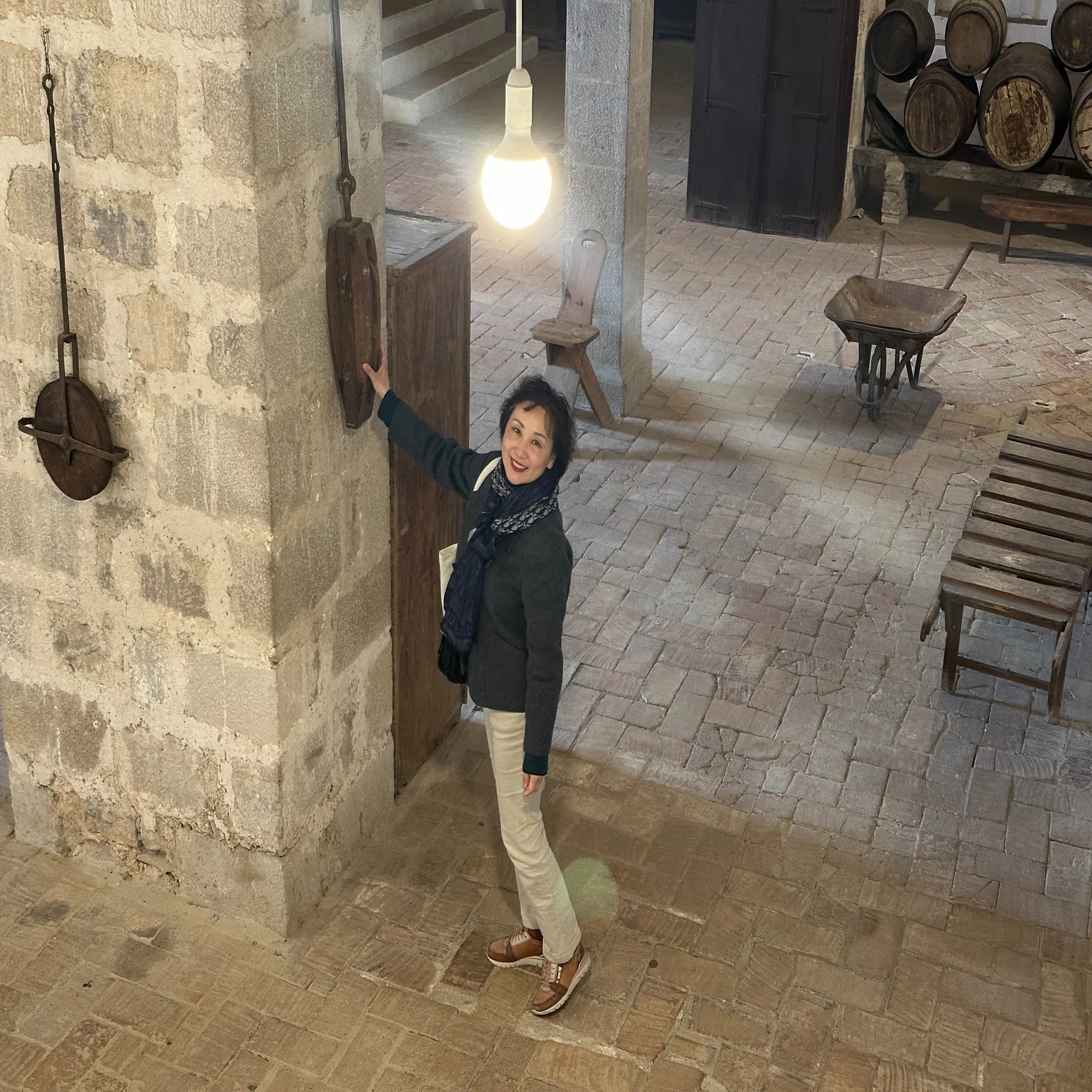 Real Monestir de Santa Maria de Pedralbes - 日本語とスペイン語の 