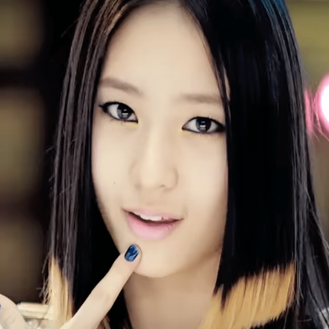 第二世代の宝石箱、f(x)｜アサコ