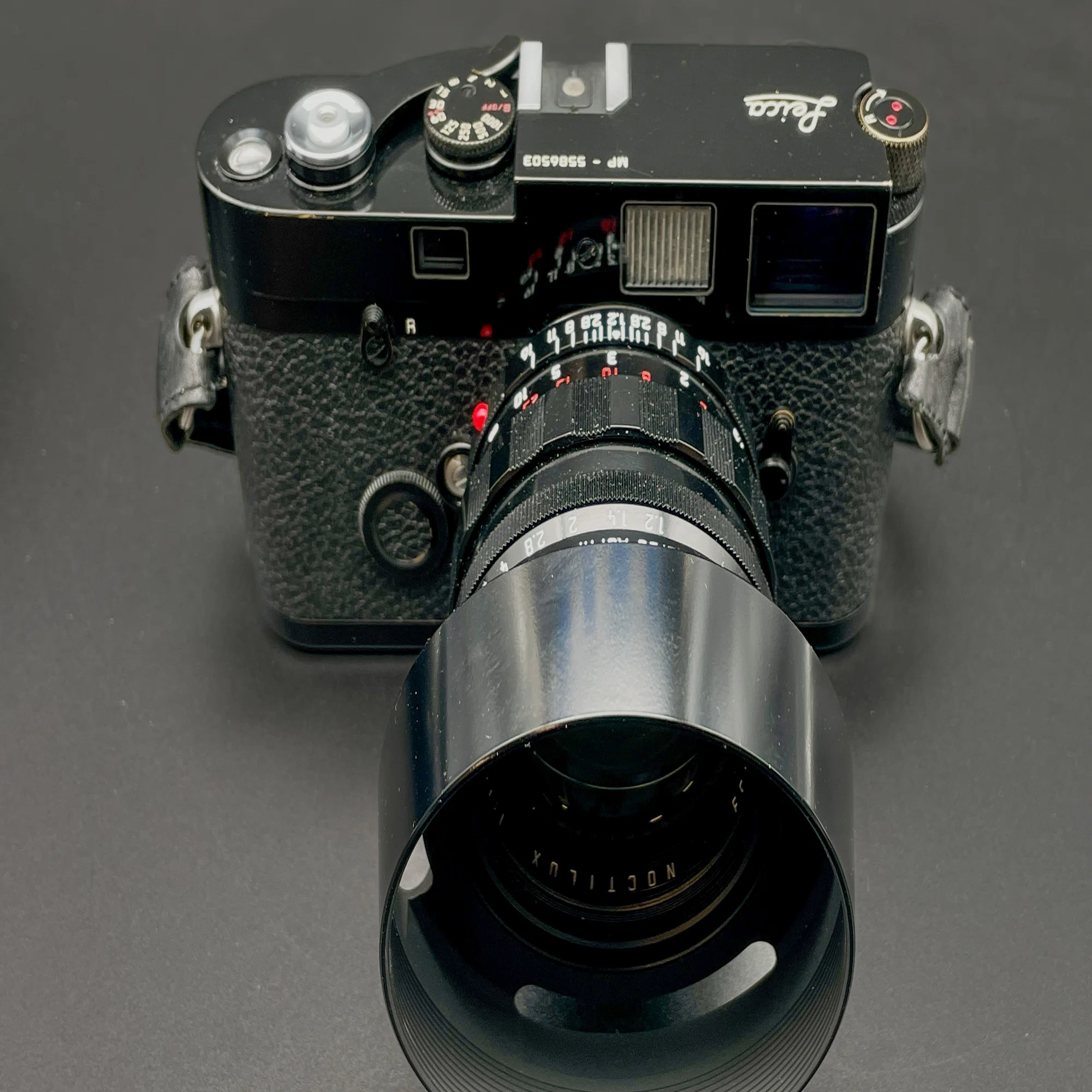 The Joy of Cherishing the LEICA MP 0.72 and LEICA M11-D｜MOJA MOJA