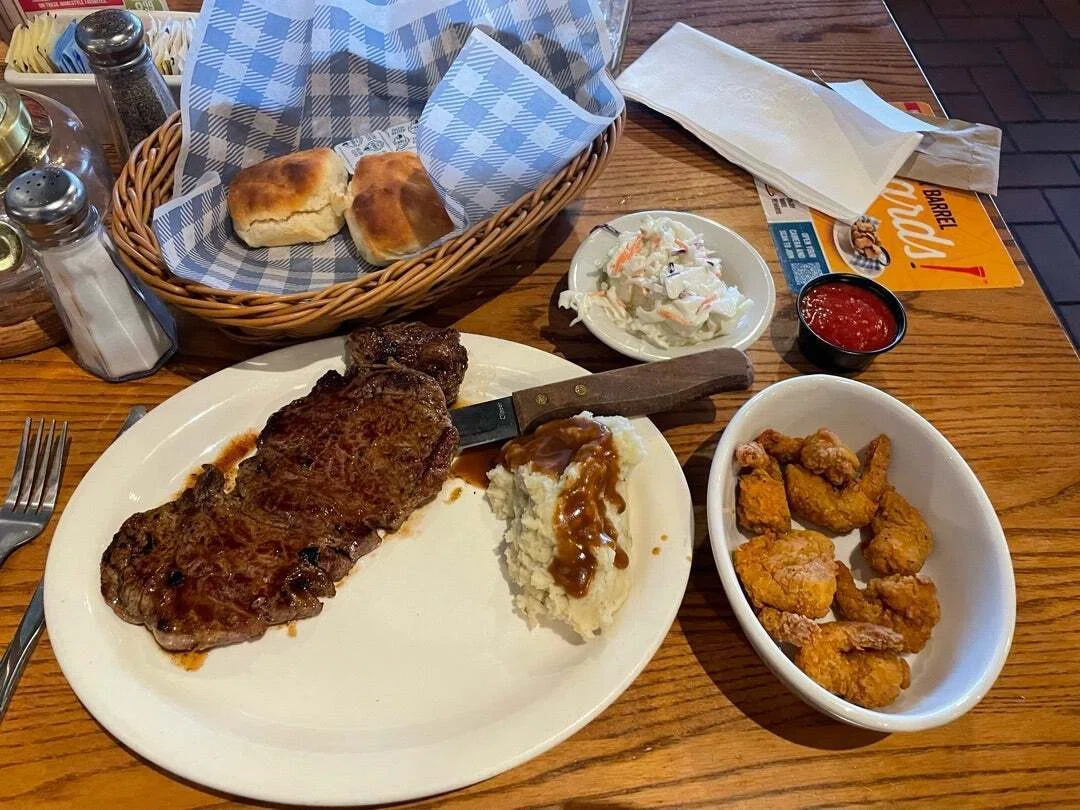 アメリカ駐在のグルメ④Cracker Barrelクラッカーバレル|Eckeの アメリカ駐在のグルメ④Cracker Barrelクラッカーバレル|Eckeの