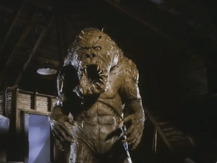 クローゼットを行き来するキモカワ無敵のモンスター！名作映画の