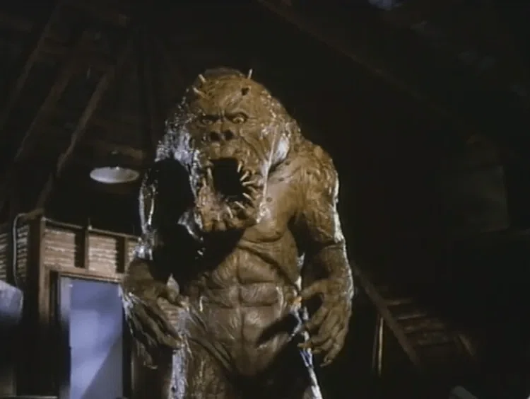 クローゼットを行き来するキモカワ無敵のモンスター!名作映画の クローゼットを行き来するキモカワ無敵のモンスター!名作映画の