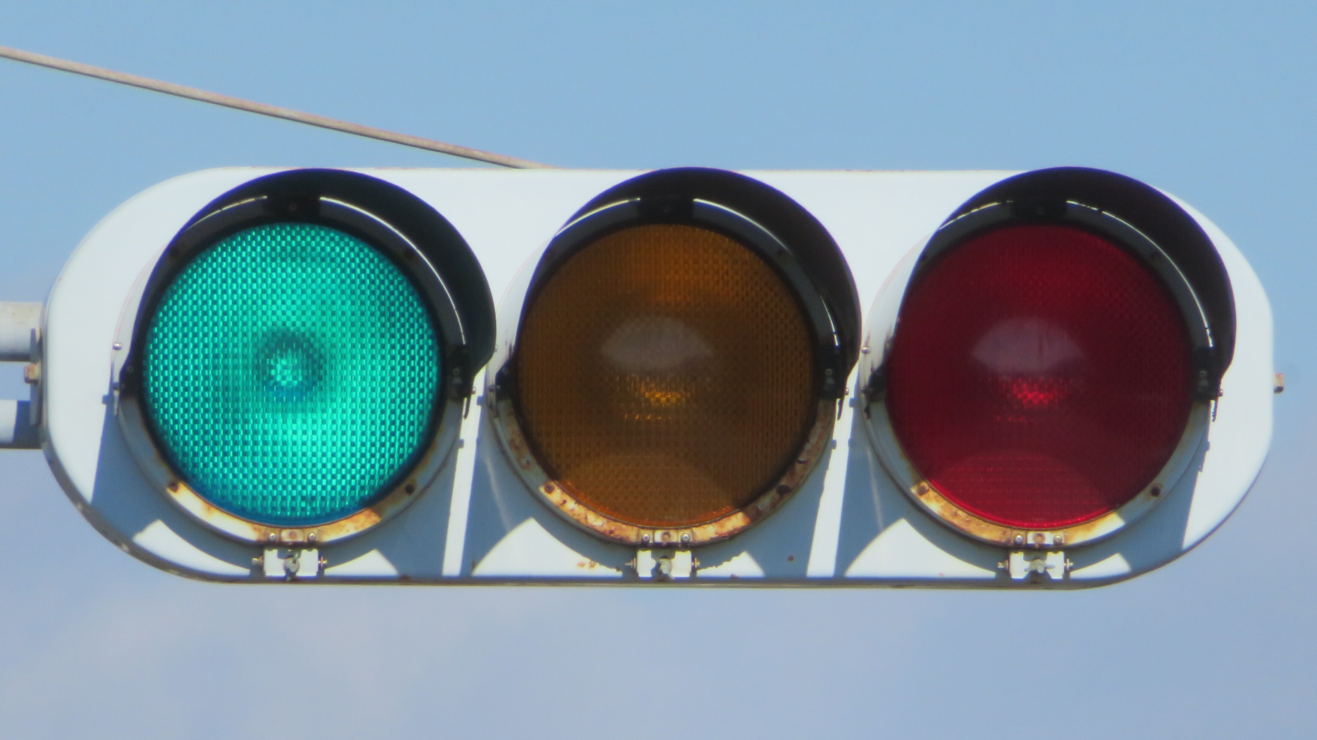 山口県でよく見かける信号機の形は？(車両用編)｜るーと