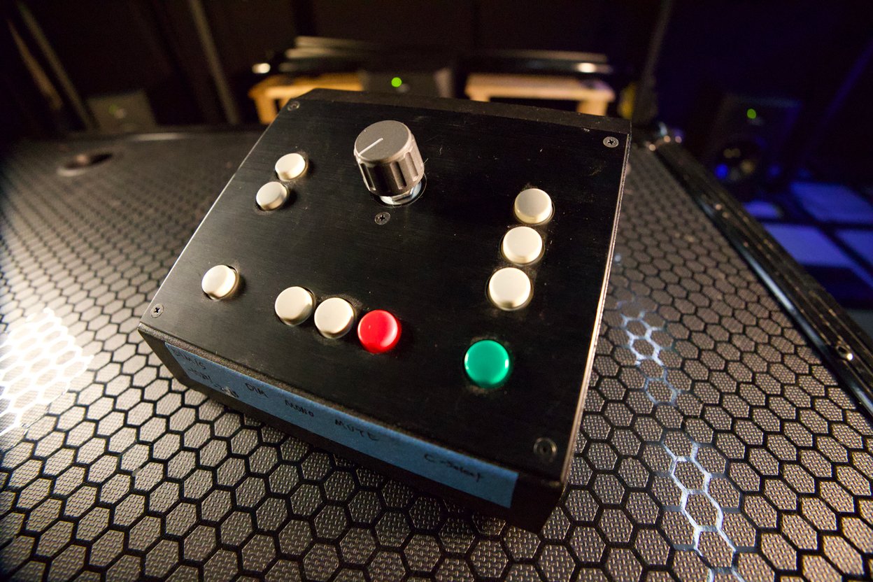 HAYAKUMO「izarai」開発ストーリー 〜音を追求したパッシブ・モニター