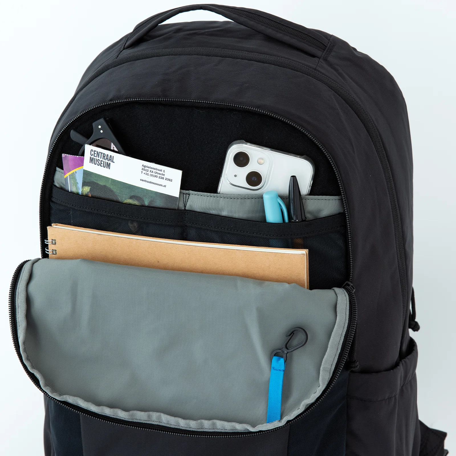 I'm using this | The definitive business backpack (Karrimor