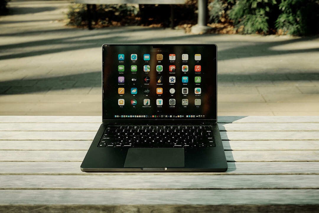 仕事道具としての「MacBook Pro」｜てけしゅん