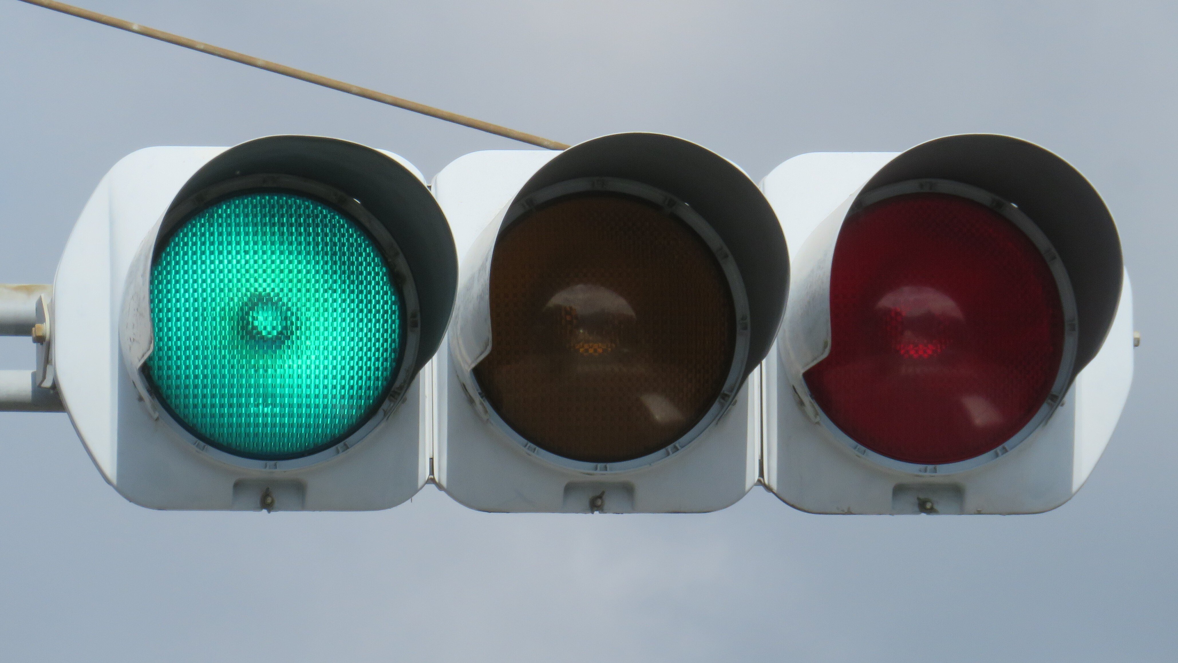 山口県でよく見かける信号機の形は？(車両用編)｜るーと