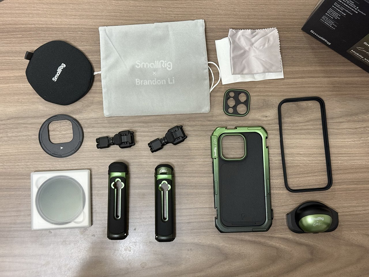 Fotorgear （デラックスセット） iPhone16 proケース