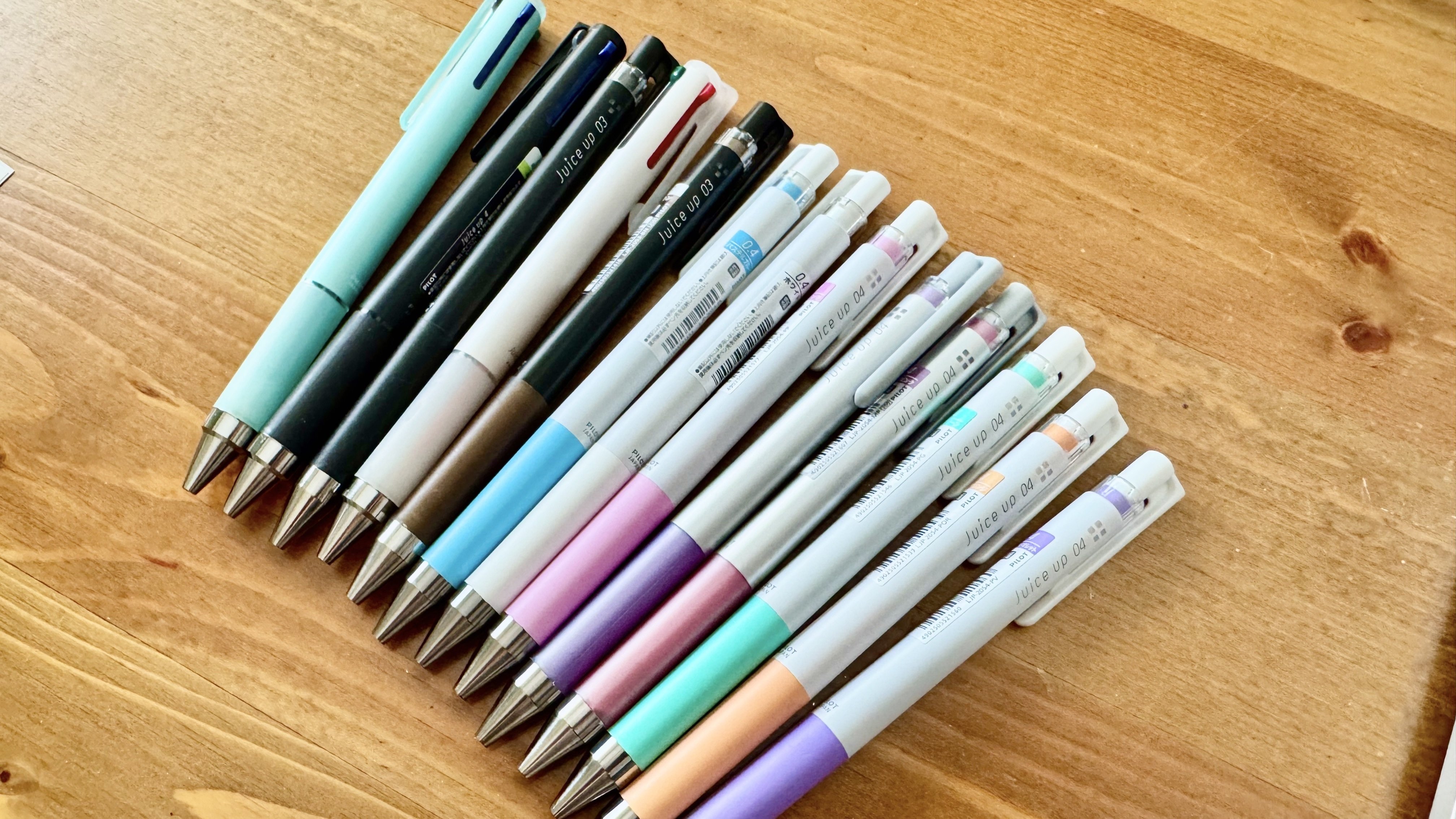 新品) ジェットストリーム&ジュースアップ ボールペン 遅れて来た強者