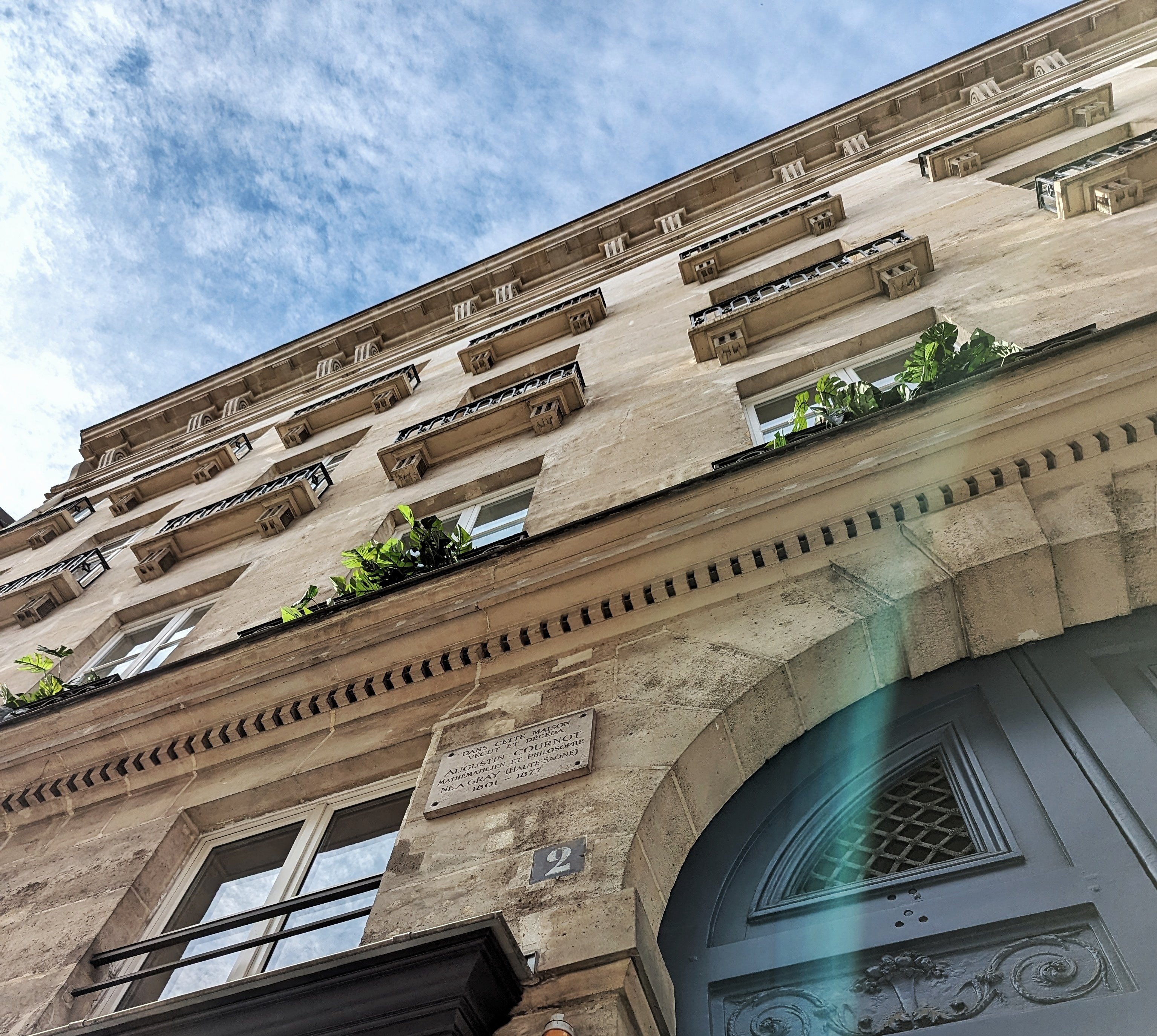 100年以上変わらないのパリの景色 ｜坂田夏水